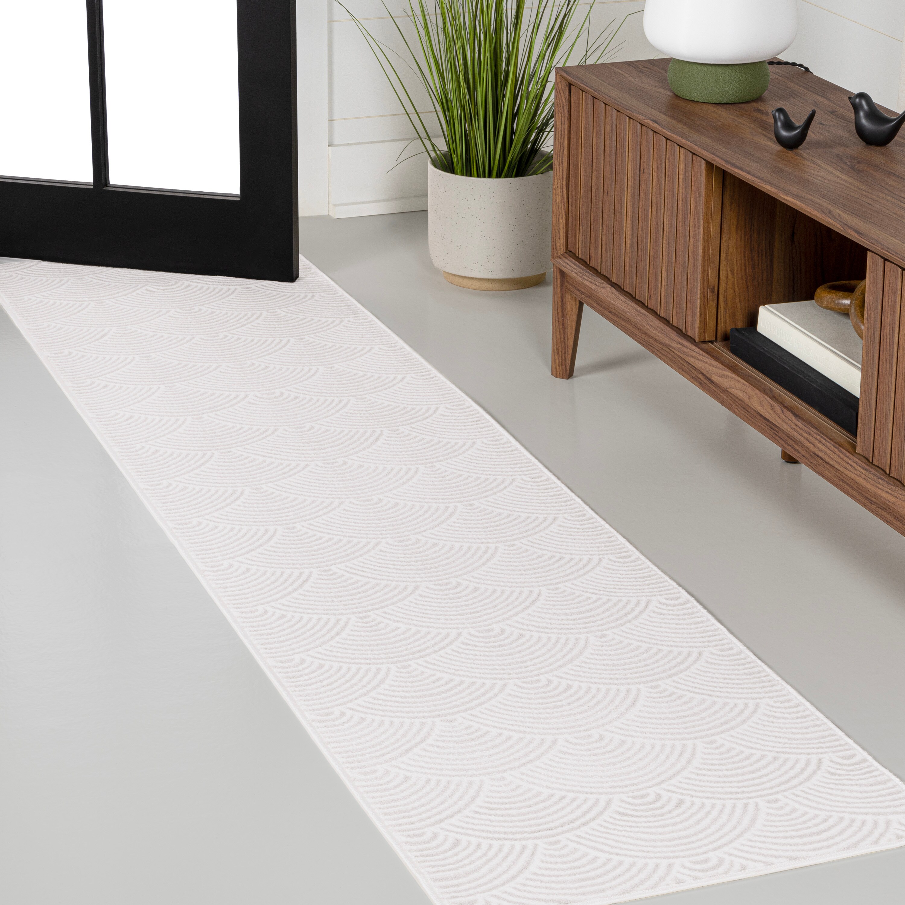 JONATHAN  Y CAR100B-28 CARMEL Porter Art Deco Fan Pattern High-Low 2 x 8 (ft) Loomed Polyester White/Light Gray Rectangular Indoor Geometric Vintage Runner rug