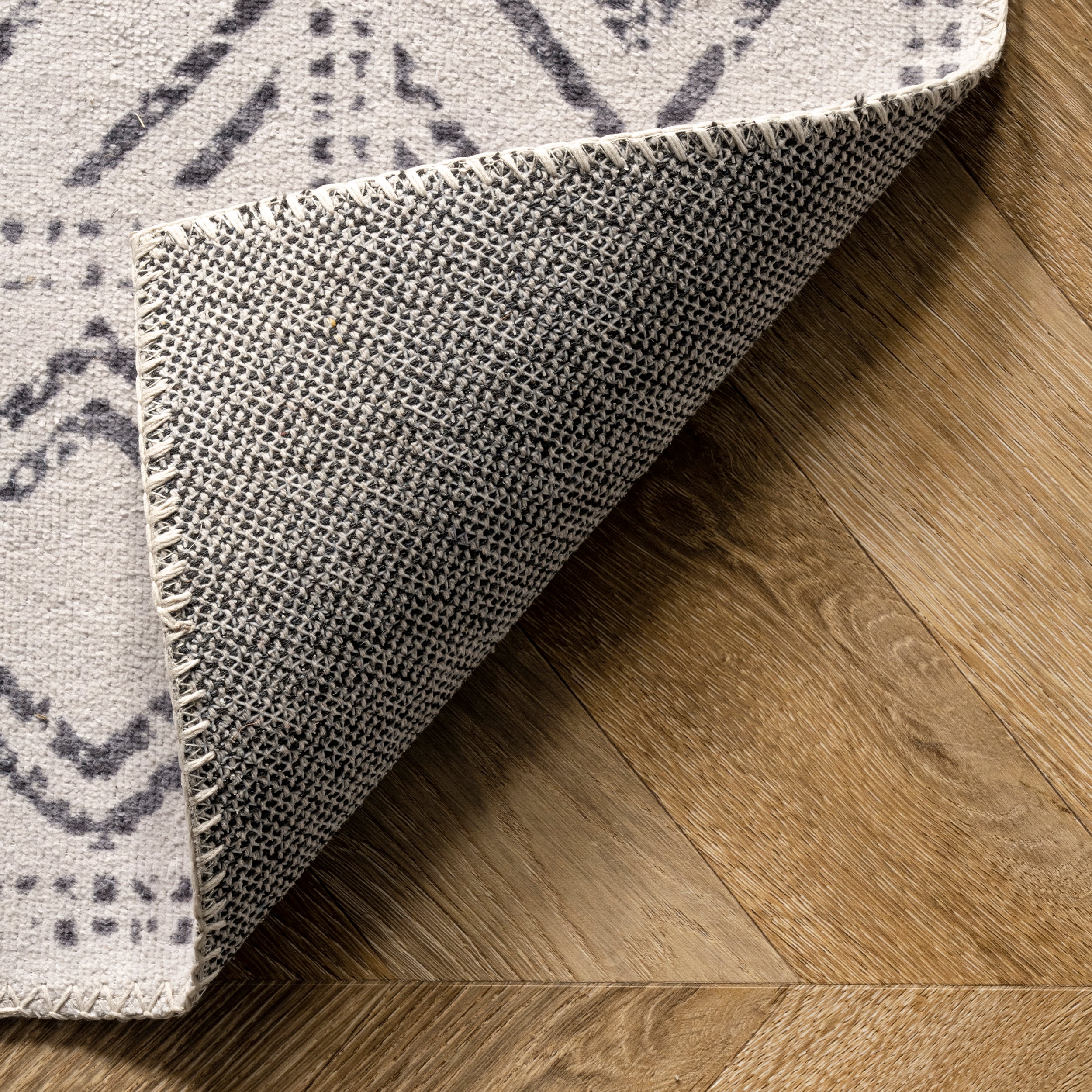Gray and Ivory Synthetic Medallion 8' x 10' Washable Area Rug