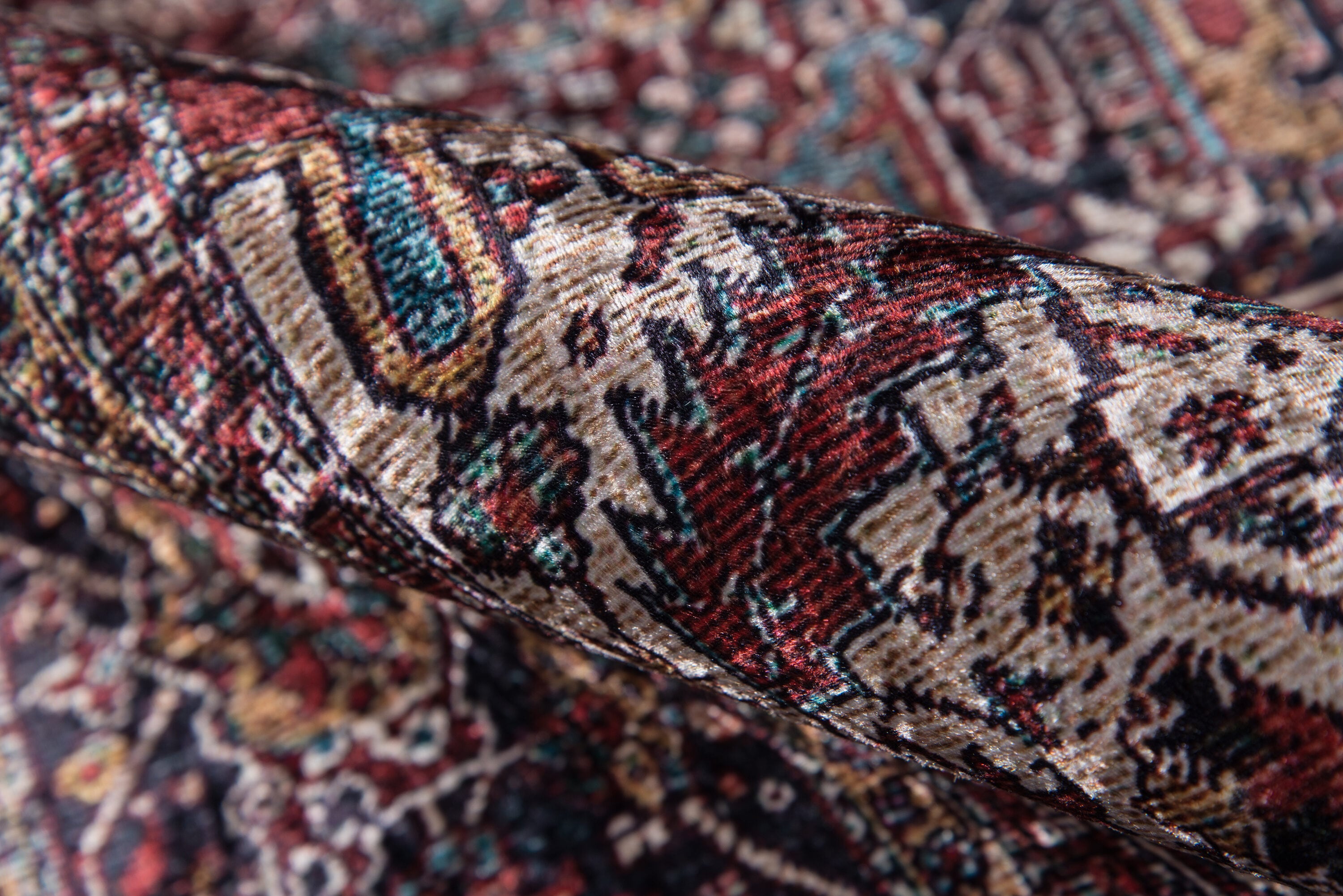 Momeni KARACKAR-4BUR3656 rugs - View #3