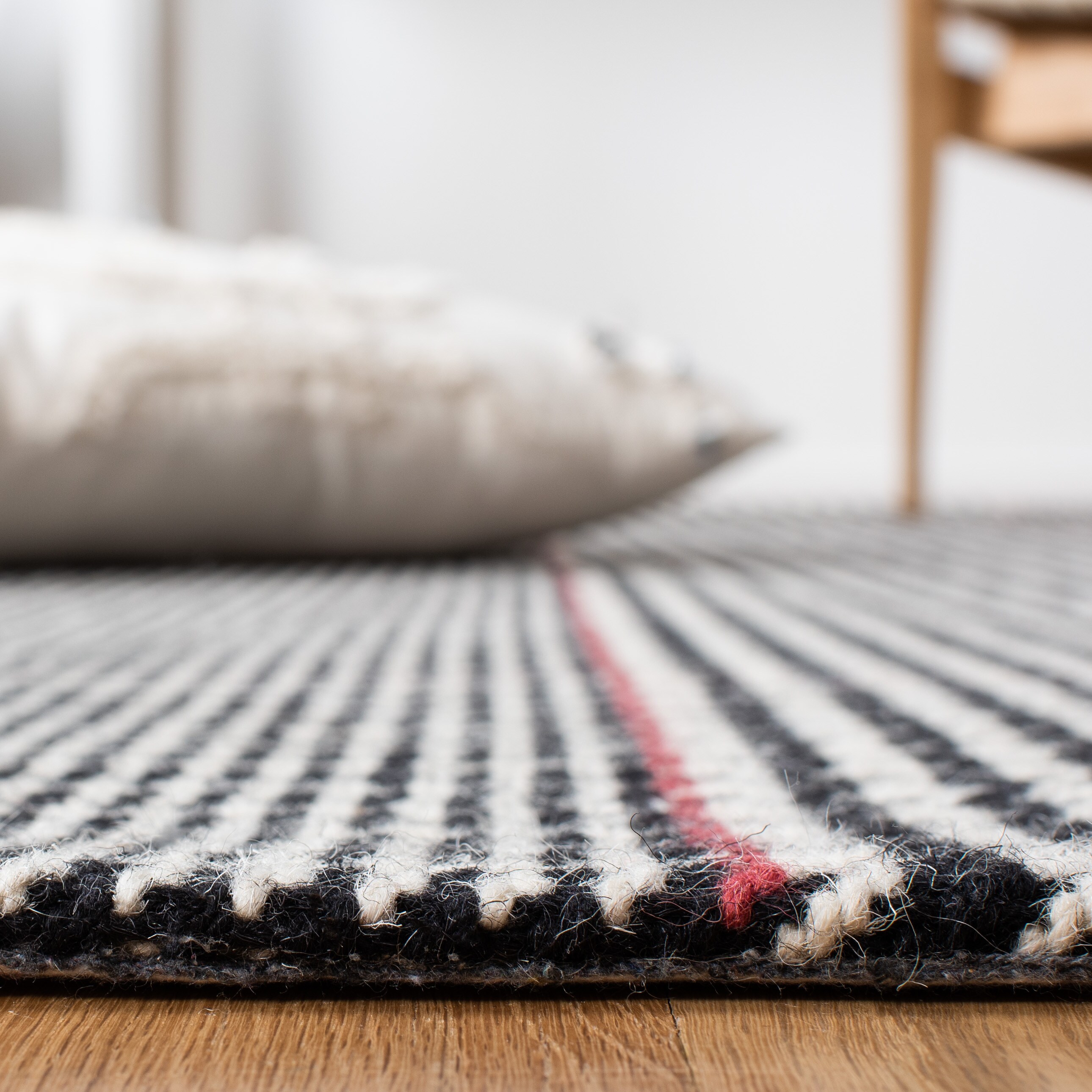 Safavieh MRB318Z-5 rugs - View #4