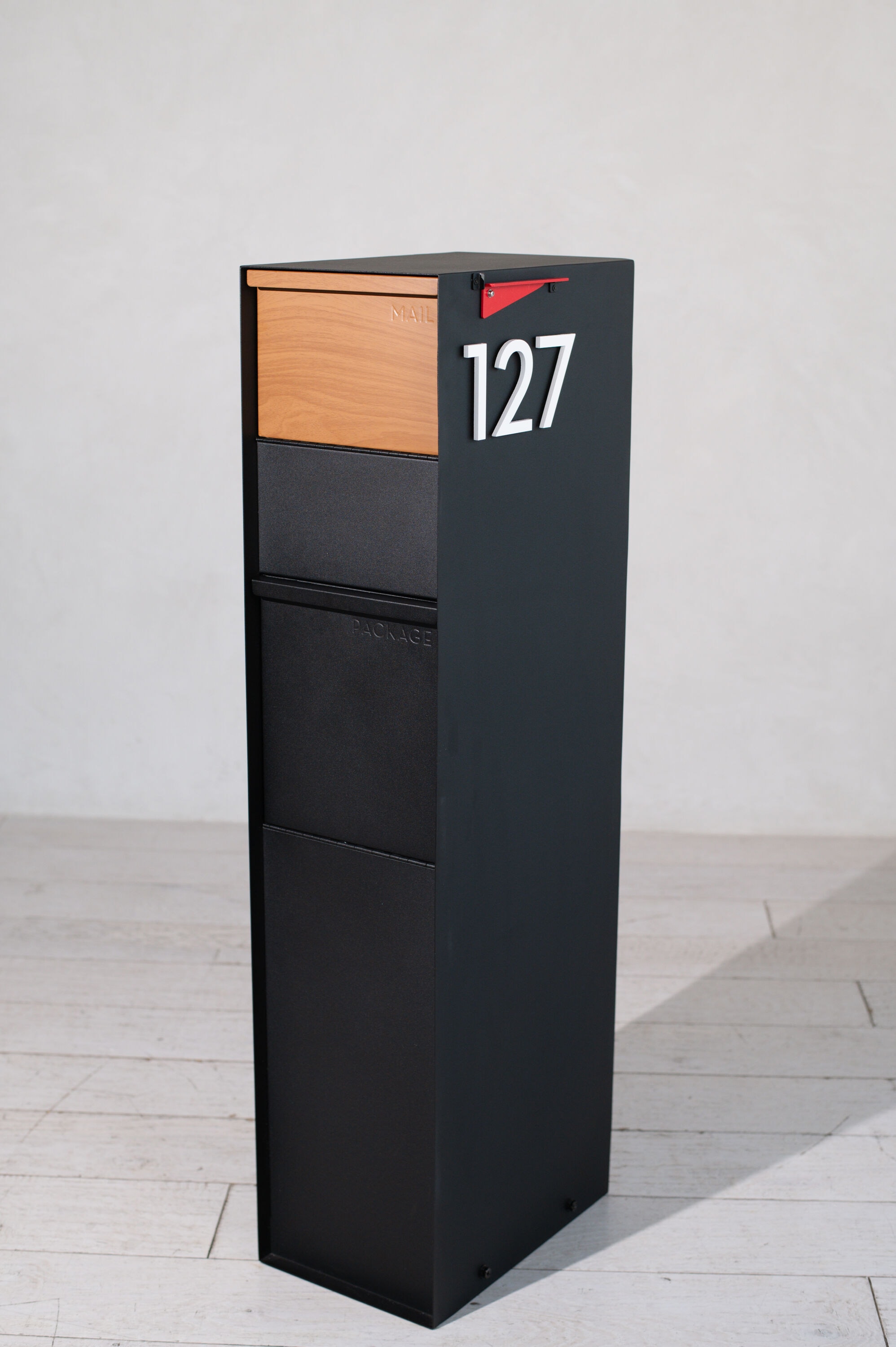 Post & Porch SAFEWD-BLACK mailboxes - View #2