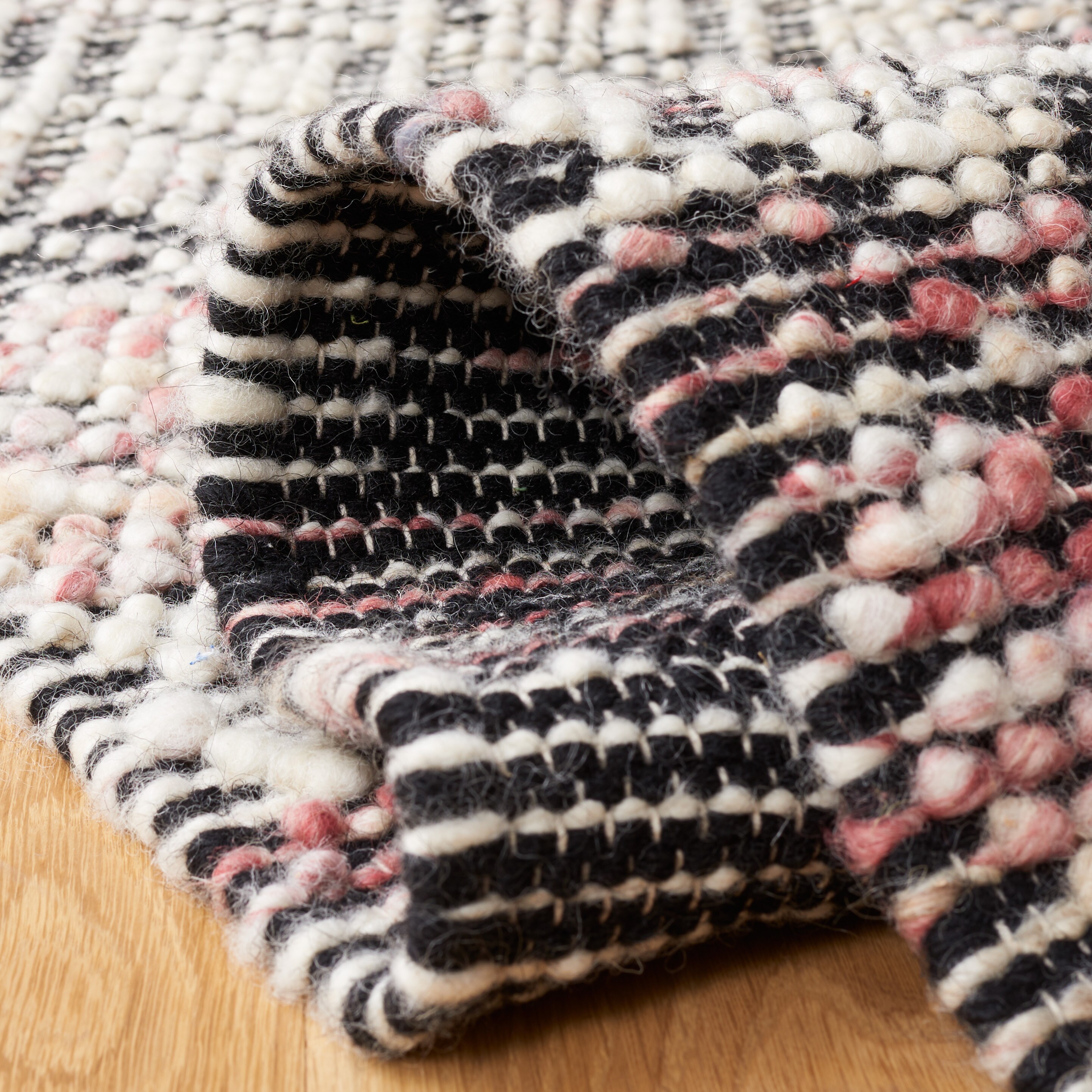 Safavieh NAT615Q-4 rugs - View #7