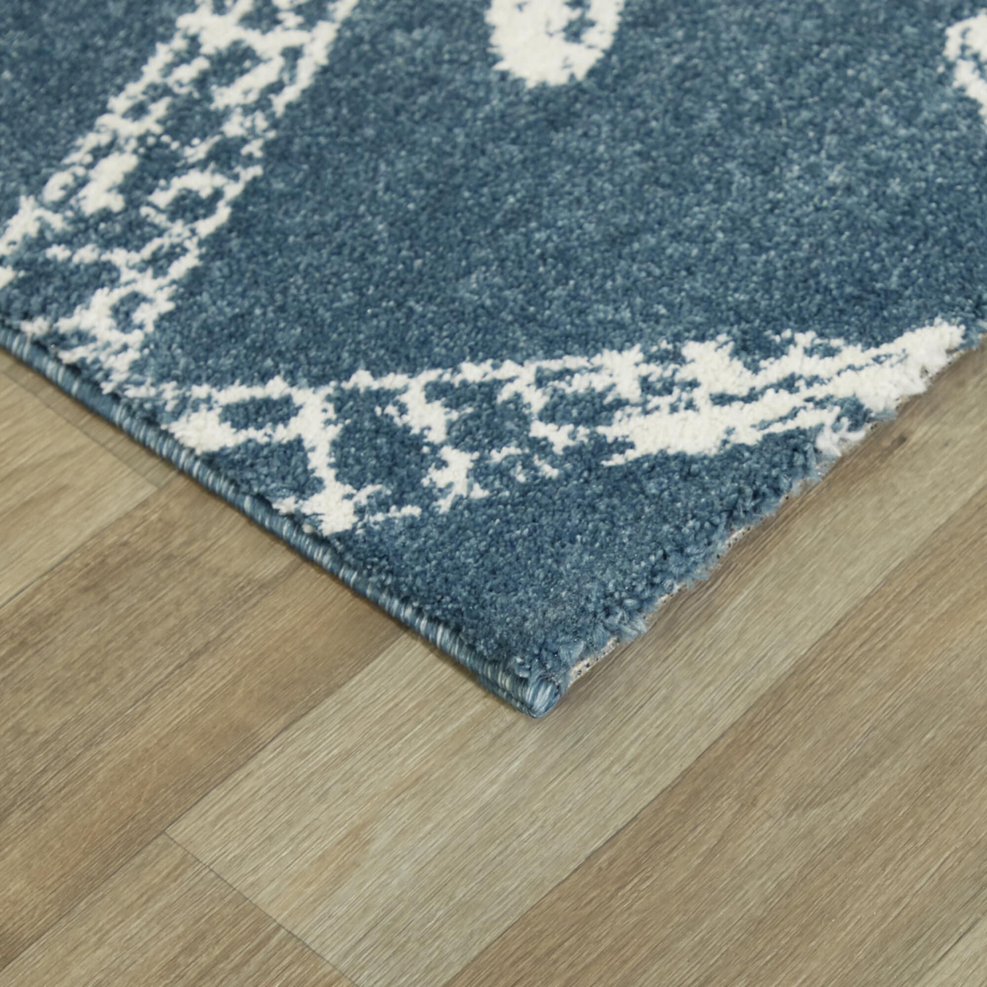 Leyton Blue and White Starfish Coastal Runner Rug