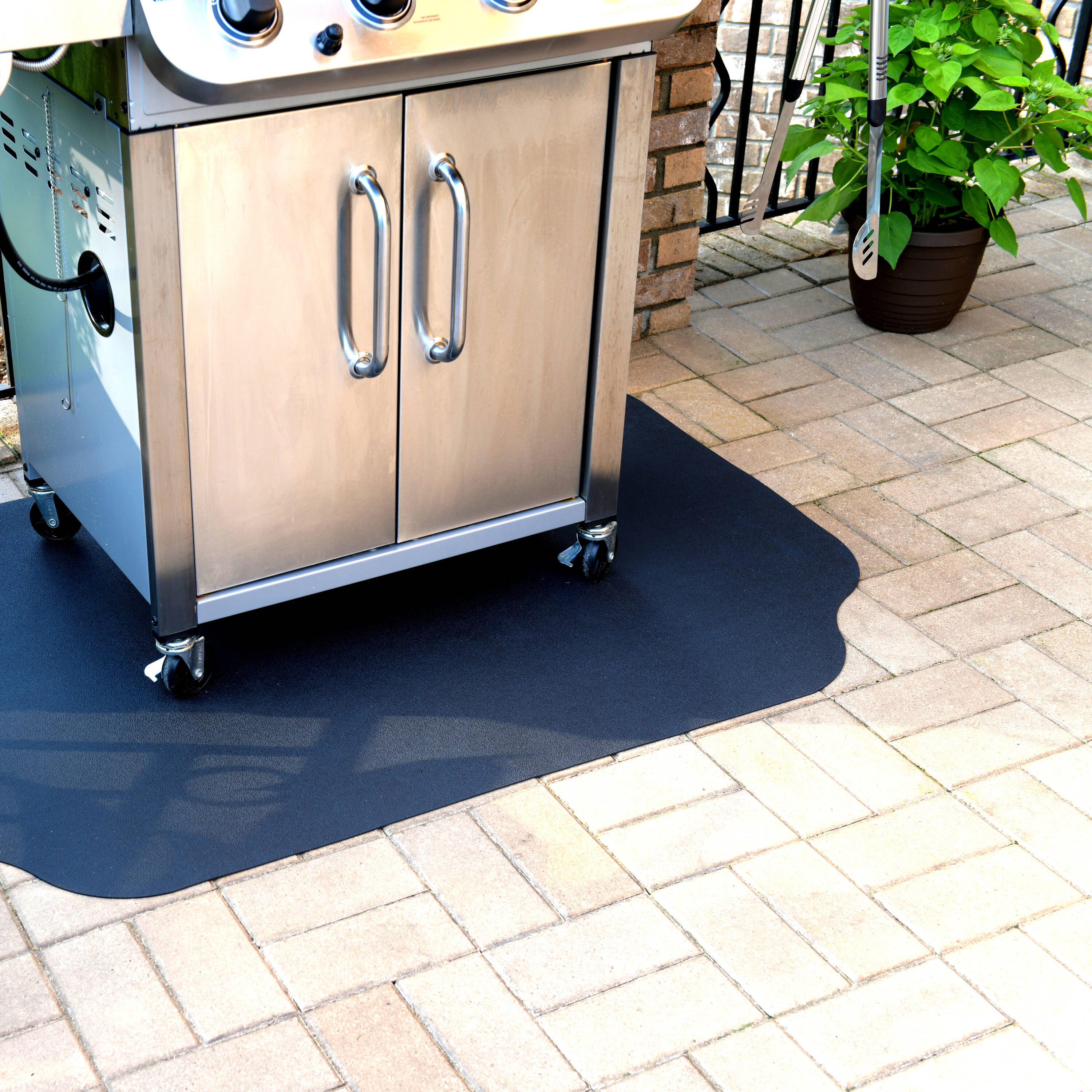 GrillTex Under-the-Grill Protective Patio and Mat Vinyl Rectangular Grill in the Grill Mats at Lowes.com