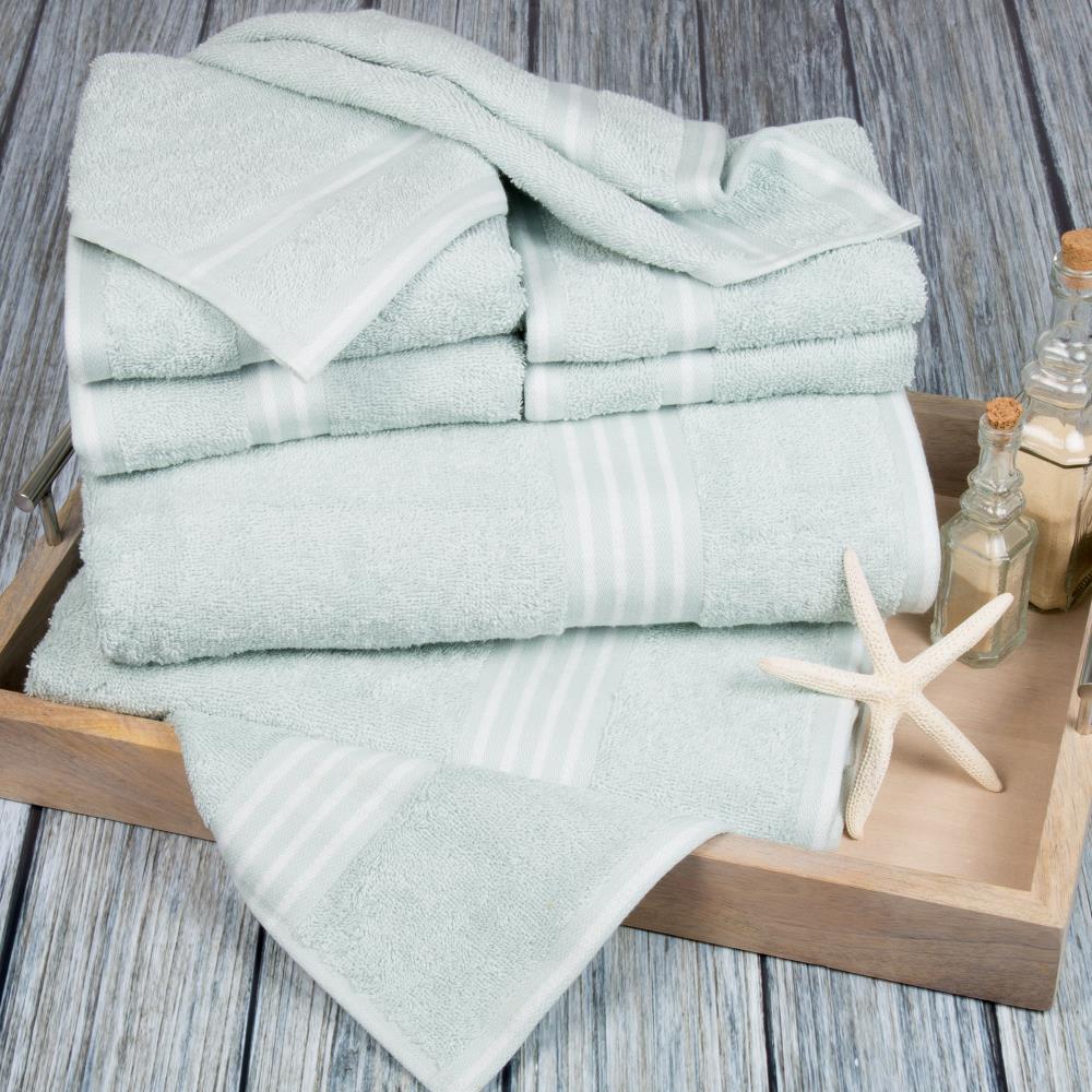 This 8-Piece Towel Set Is on Sale at