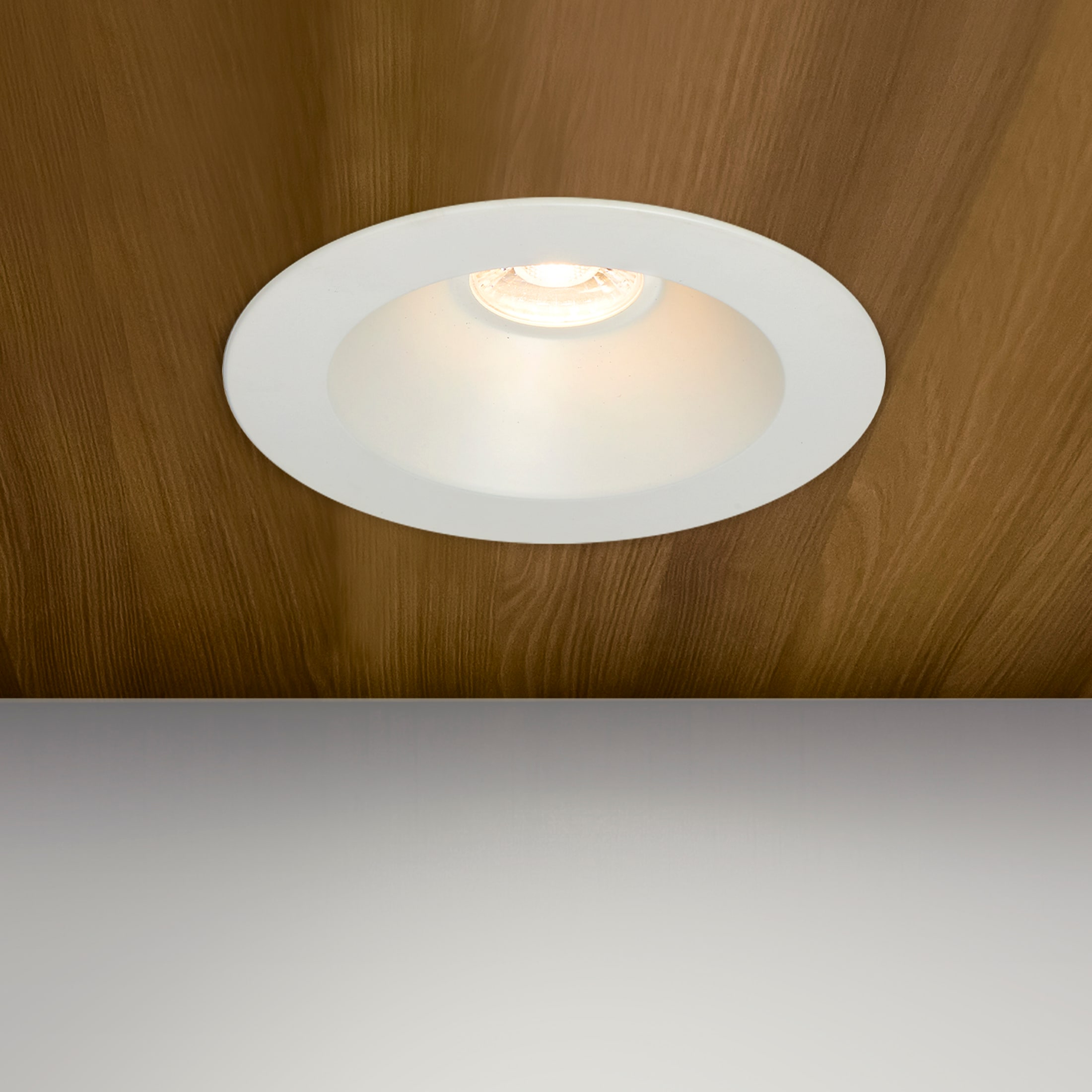7-Inch White Aluminum Round LED Recessed Downlight