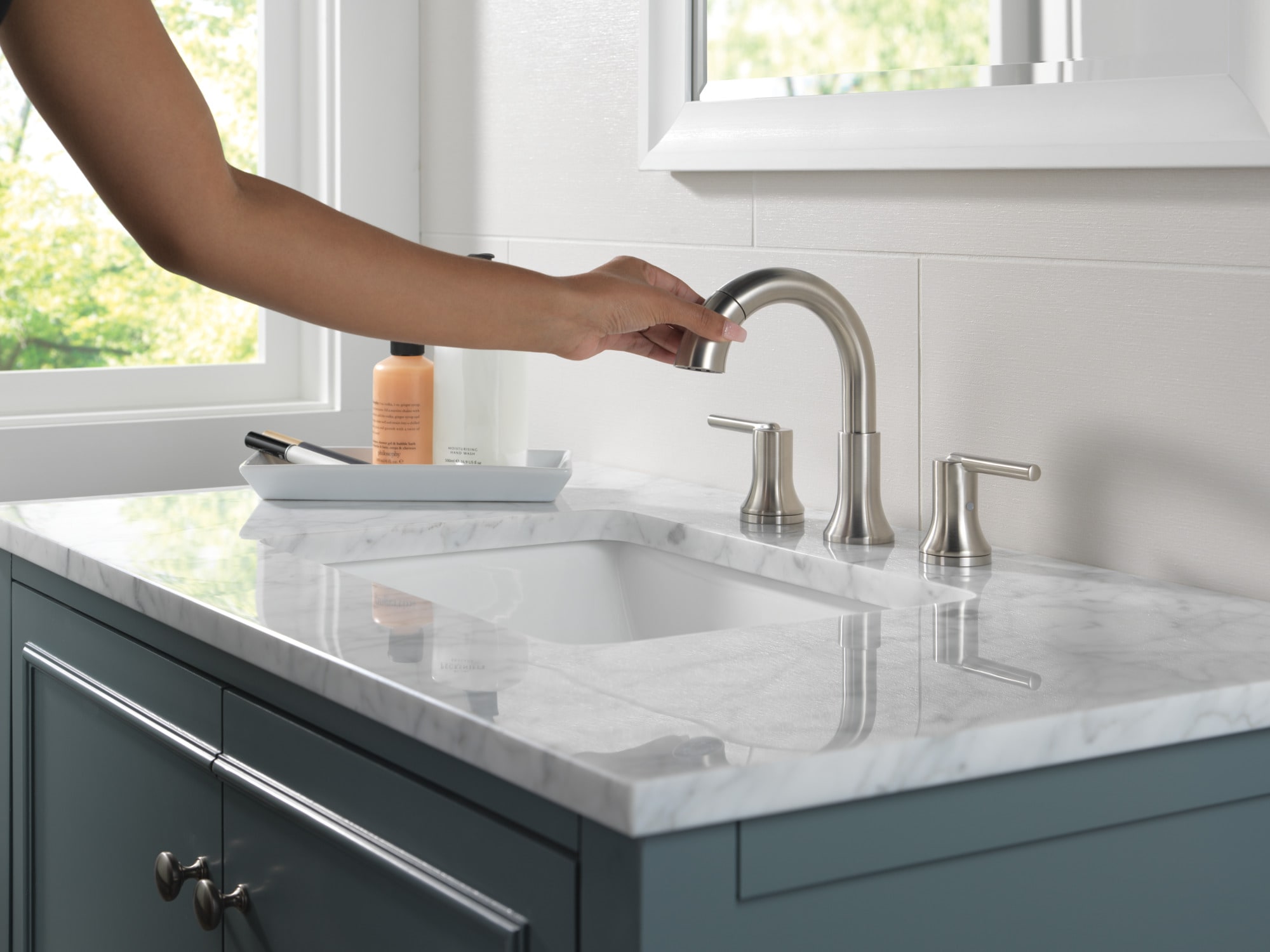 Delta 3559-SSPD-DST Lavatory-Faucets - View #10