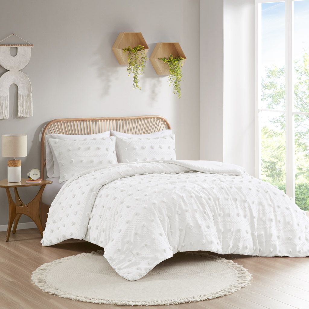 JUSHUA Twin and Twin XL Clip Jacquard Comforter Set