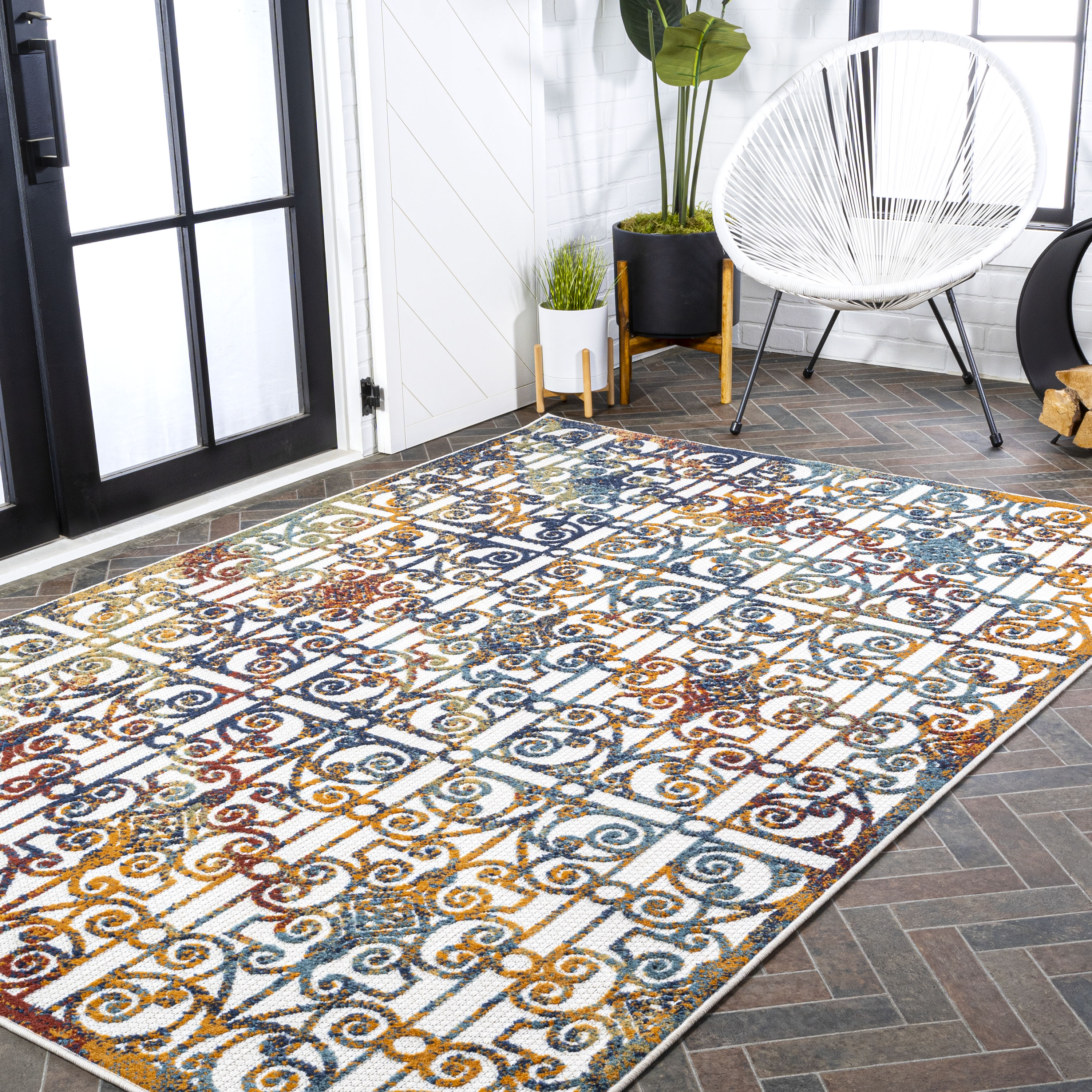 Blue and Cream Trellis Synthetic 4' x 6' Reversible Rug