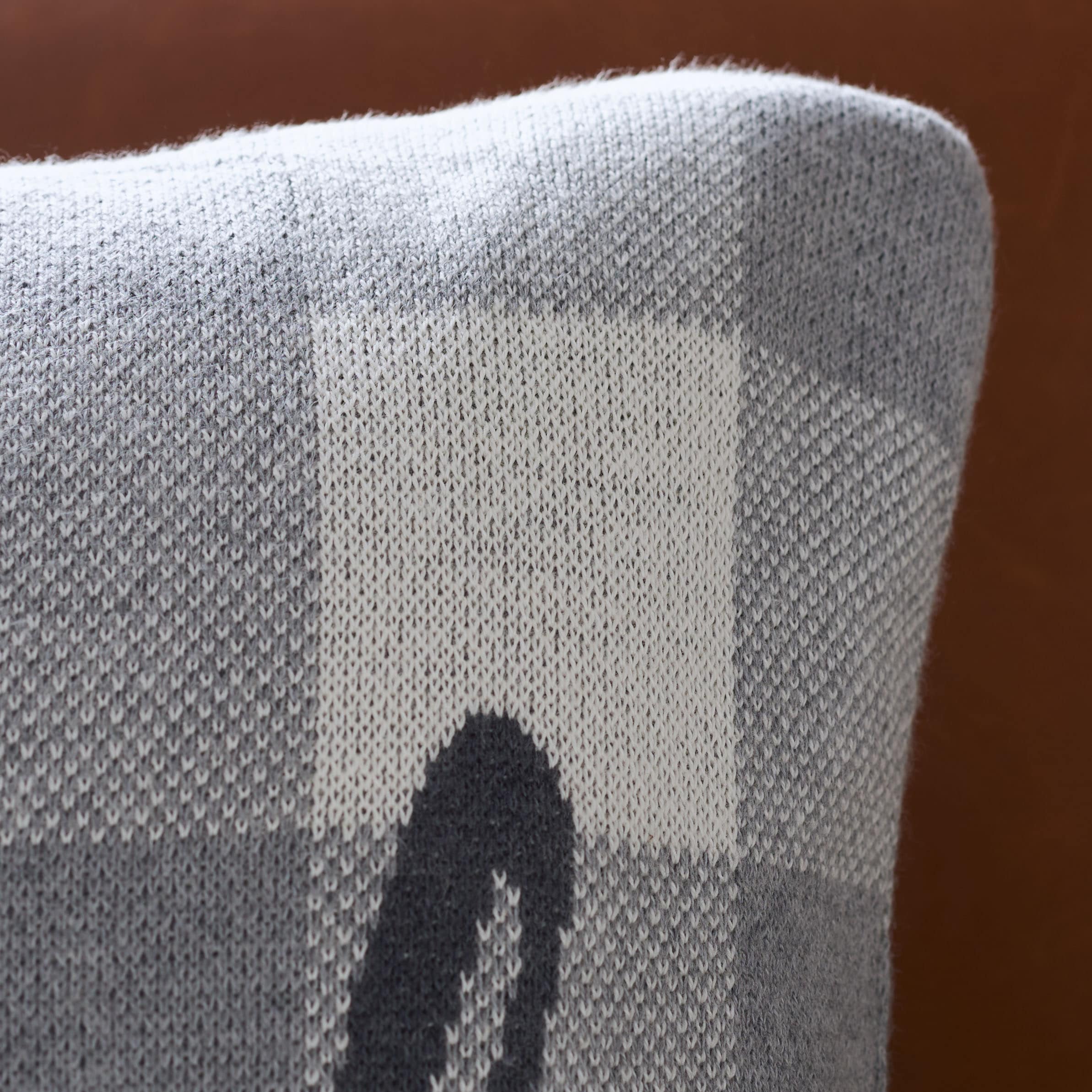 Safavieh HOL3202A-1624 Accent-Pillows - View #2