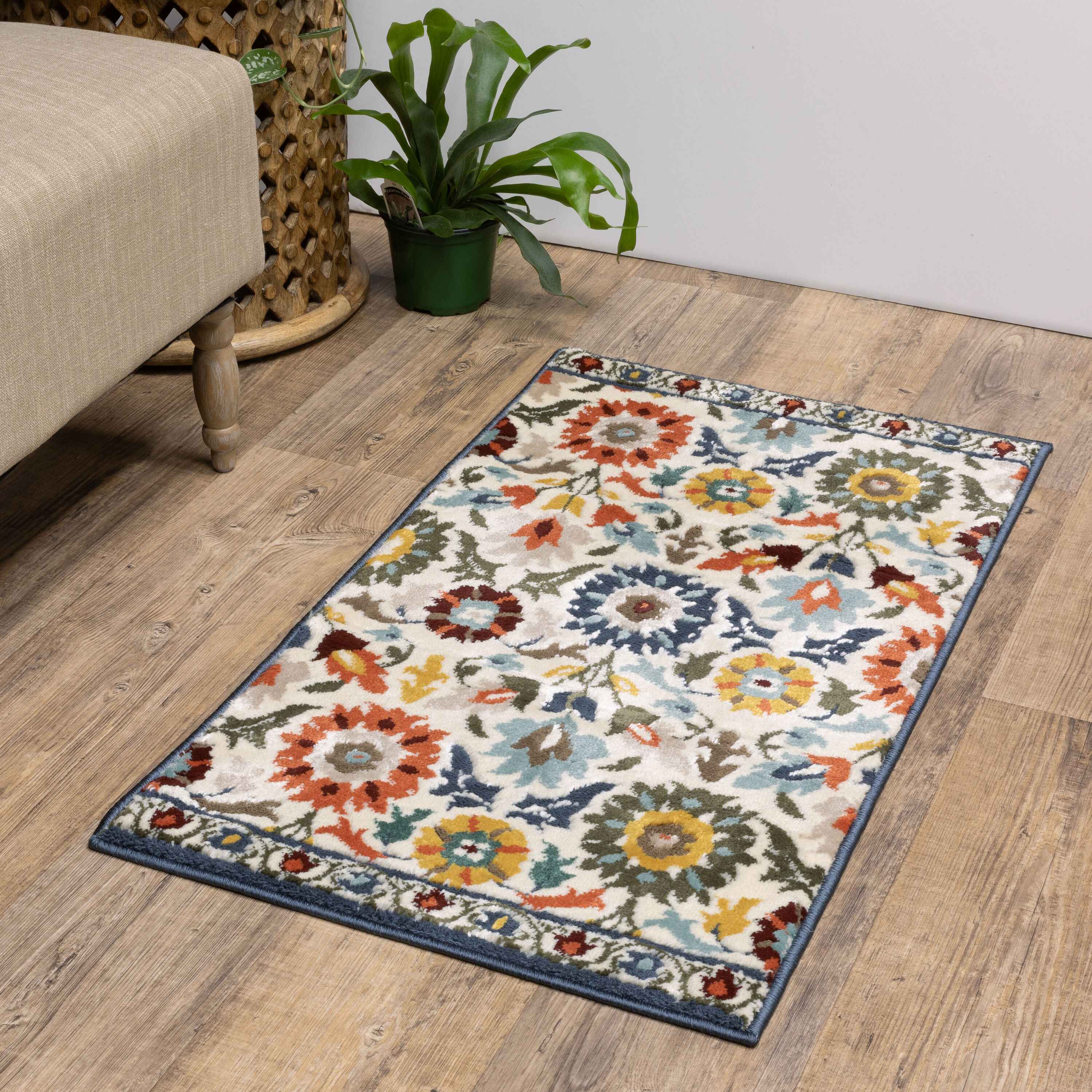 allen + roth AATL012L Pointed Wonderlust 2 x 3 (ft) Loomed Polyester/Polypropylene Multicolor Rectangular Indoor Floral/Botanical Farmhouse/Cottage Throw rug