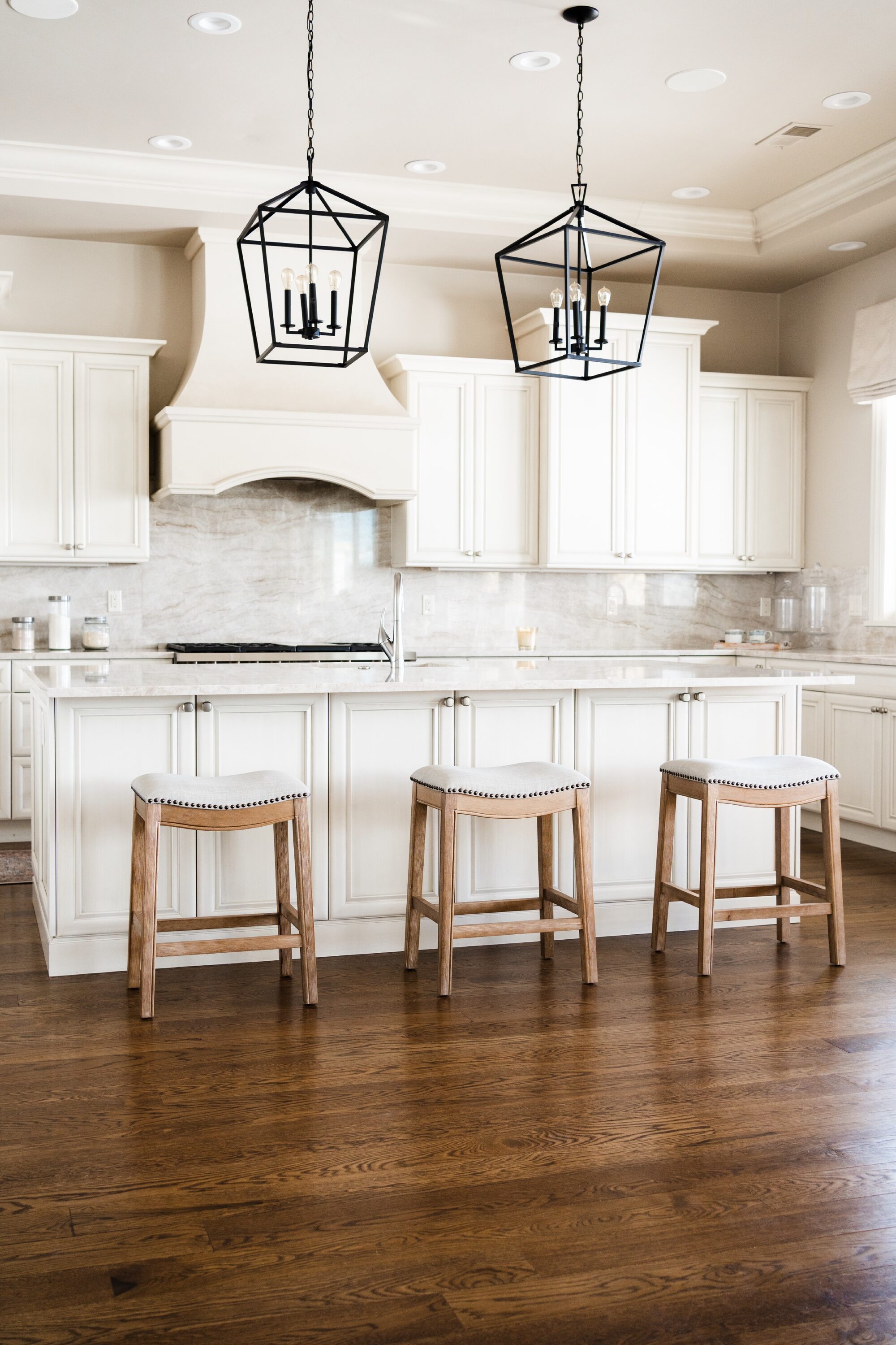 Maven Lane ML100154-FCS-WO stools - View #4