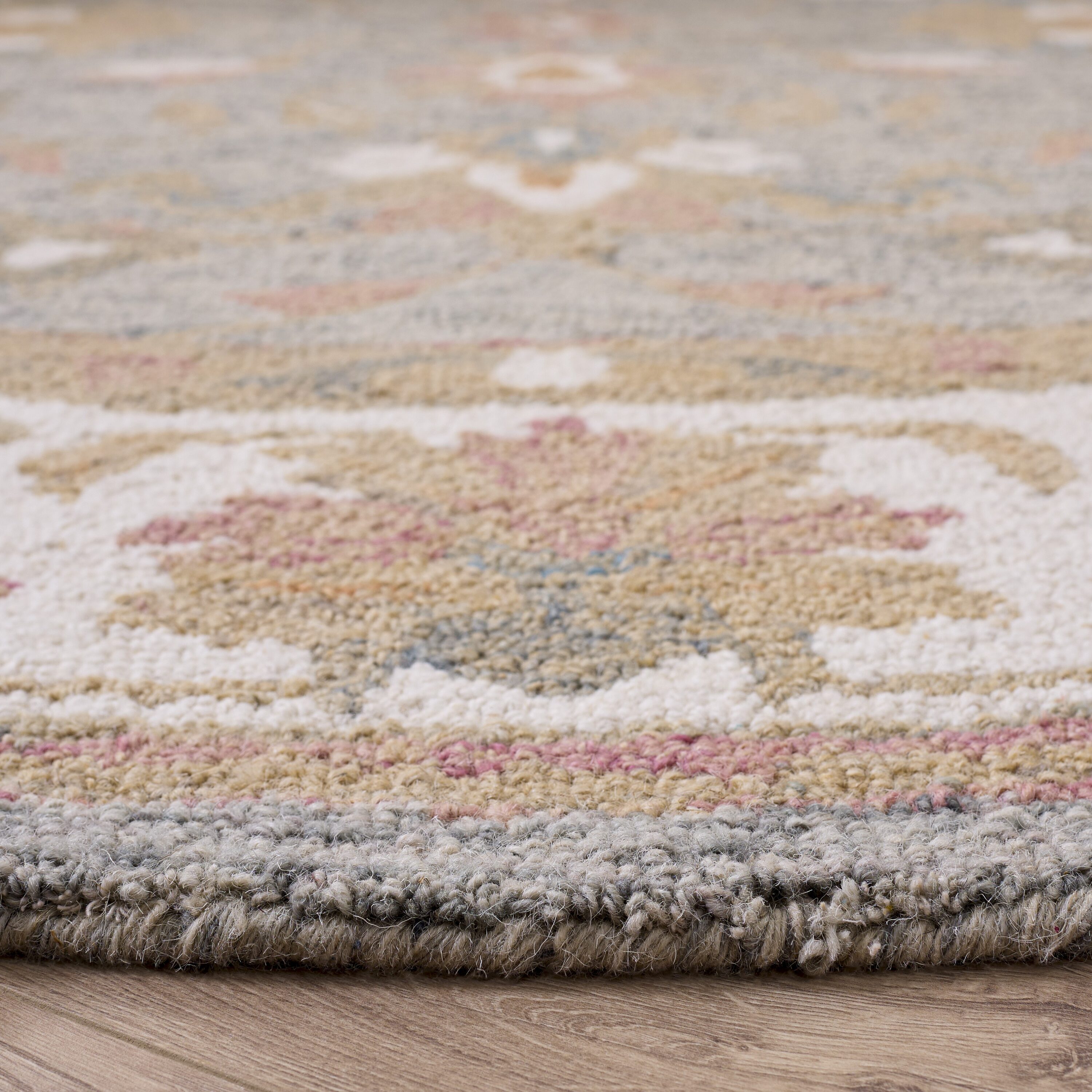Safavieh HG125F-6R rugs - View #3