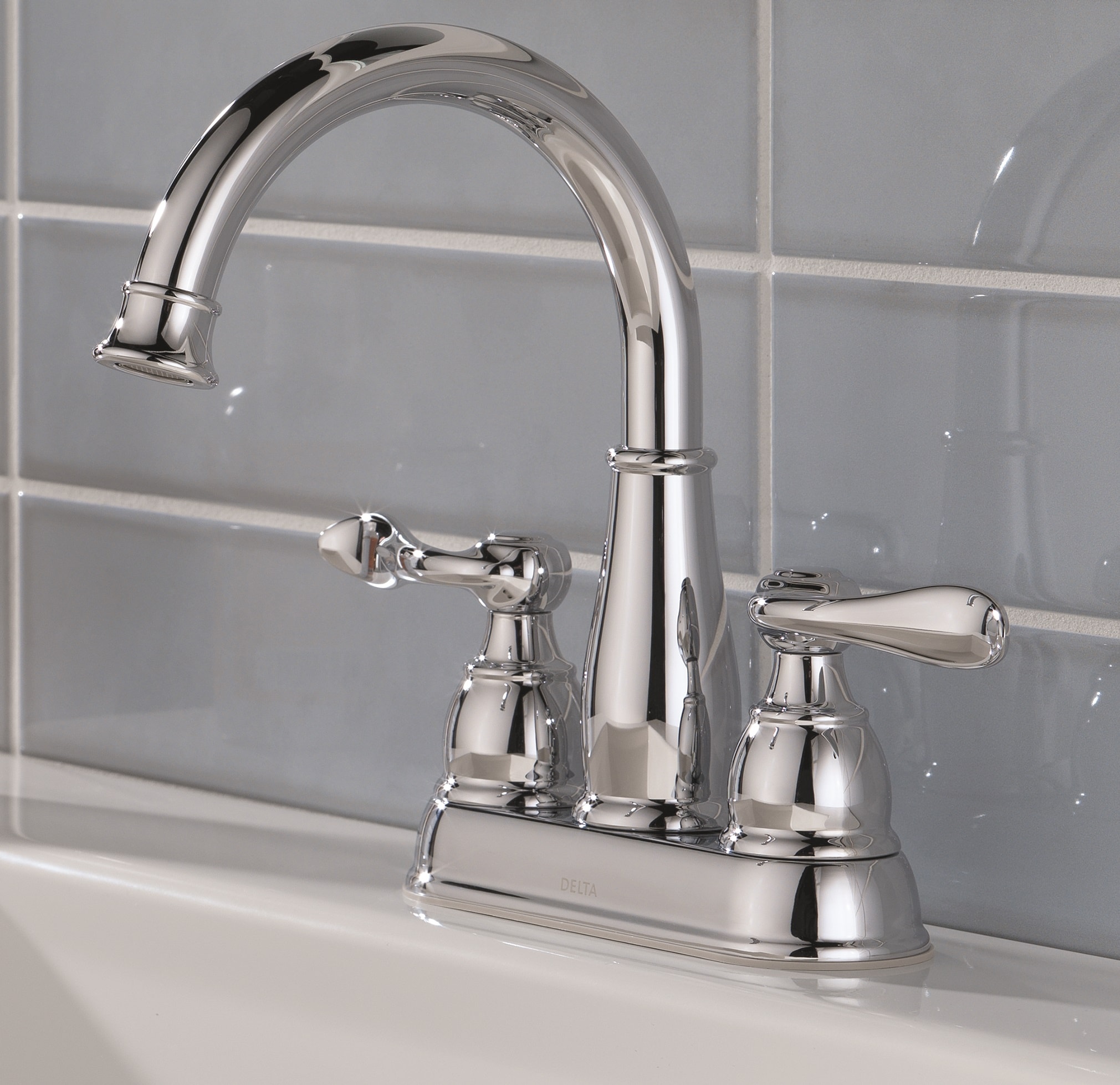 Delta Windermere Centerset bathroom Faucet selling 25896LF-BN