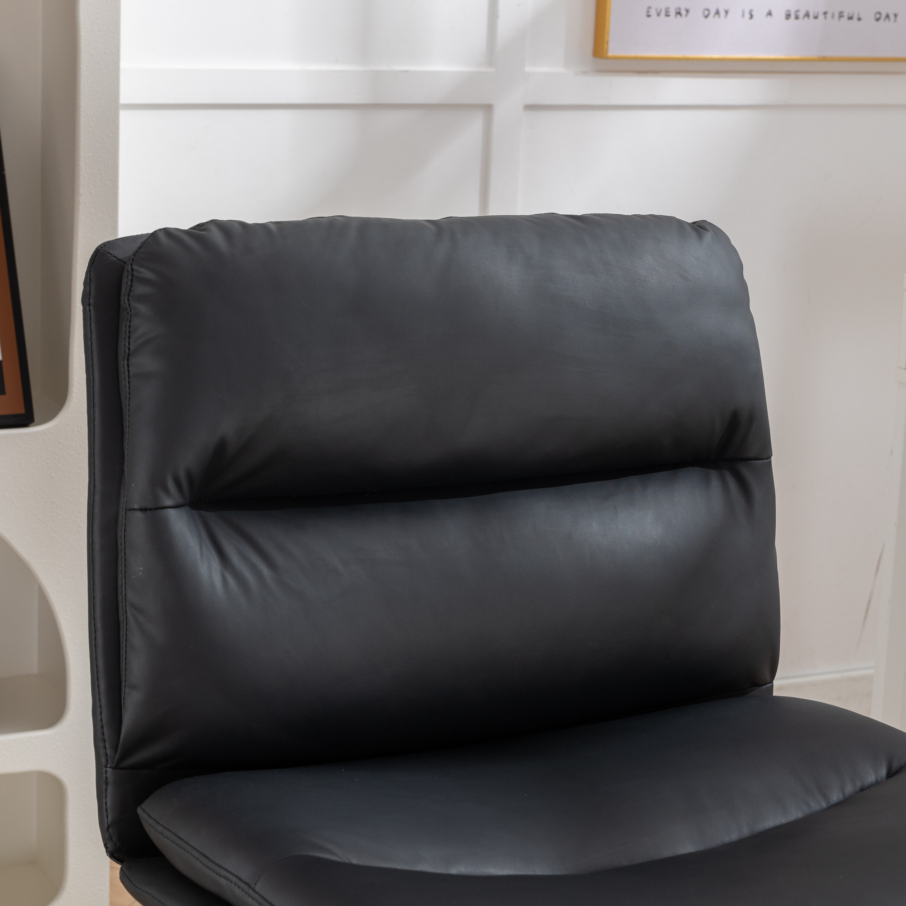 Roundhill Furniture OF1015BK Office-Chairs - View #7
