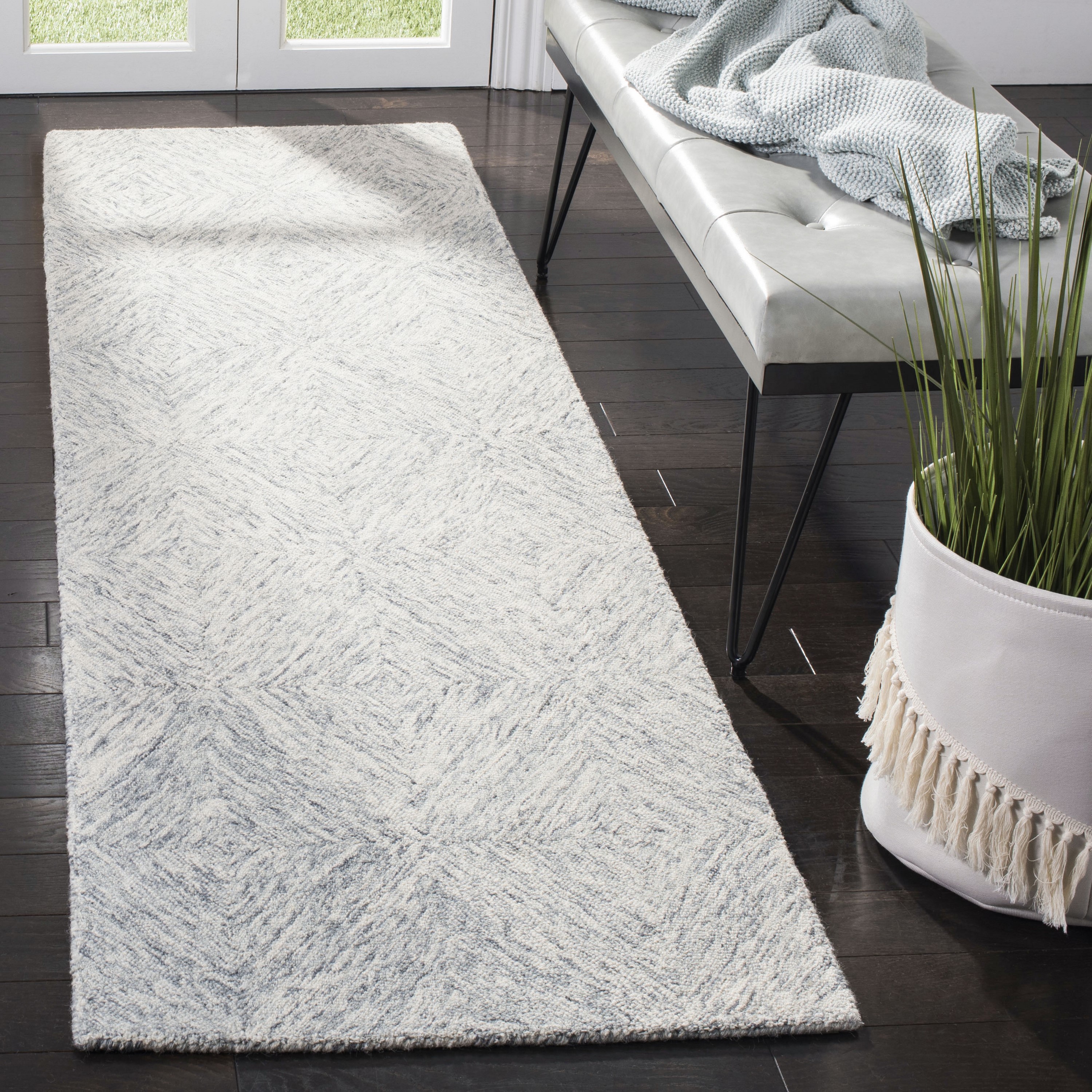 Gray Hand-Tufted Wool and Viscose Geometric Runner Rug