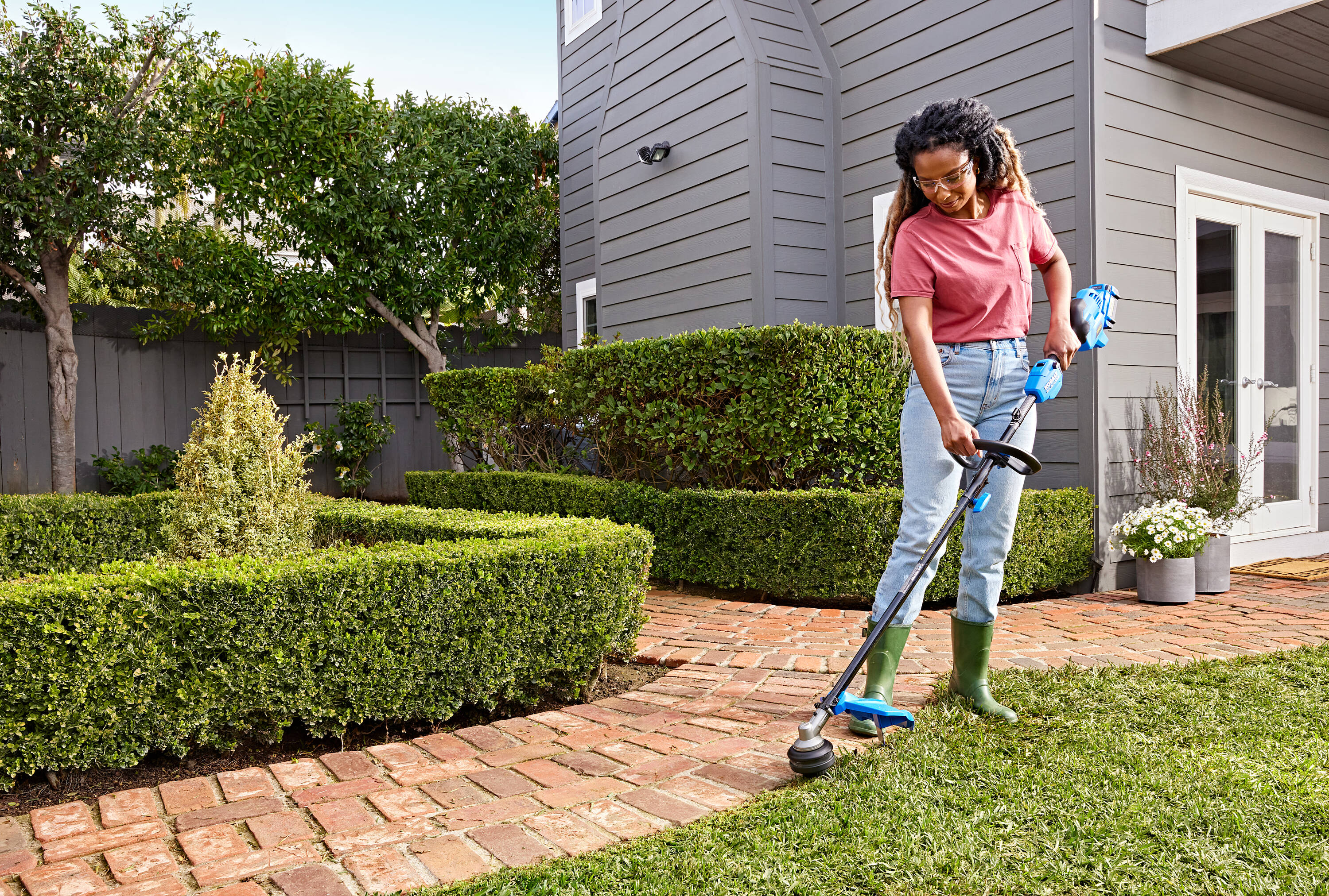 Black + Decker 40v Max Lithium 24 In. Hedge Trimmer - Bare Tool Only, Trimmers, Edgers & Blowers, Patio, Garden & Garage