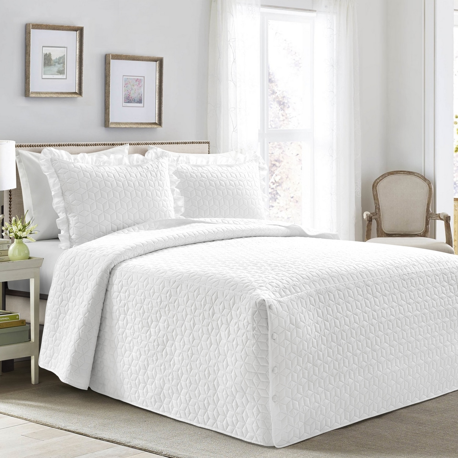 Lush Decor 16T004655 White Solid King Bedspread
