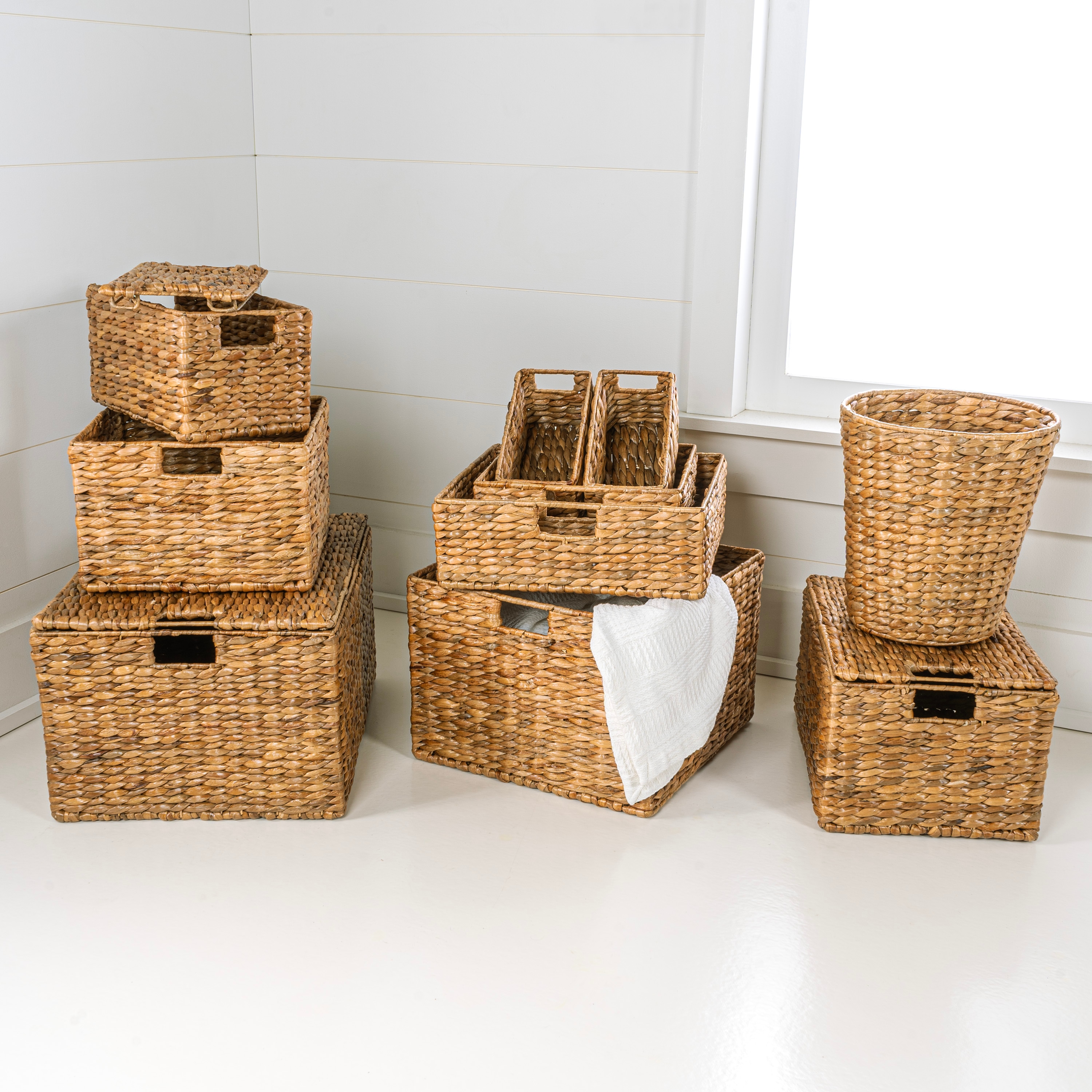 happimess BSK1010A-10SET 10 -Pack Traditional Assorted Hand-Woven Hyacinth/Iron Baskets ( 21.65-in W x 16.14-in H x 27.16-in D ) Natural Water hyacinth Stackable Basket