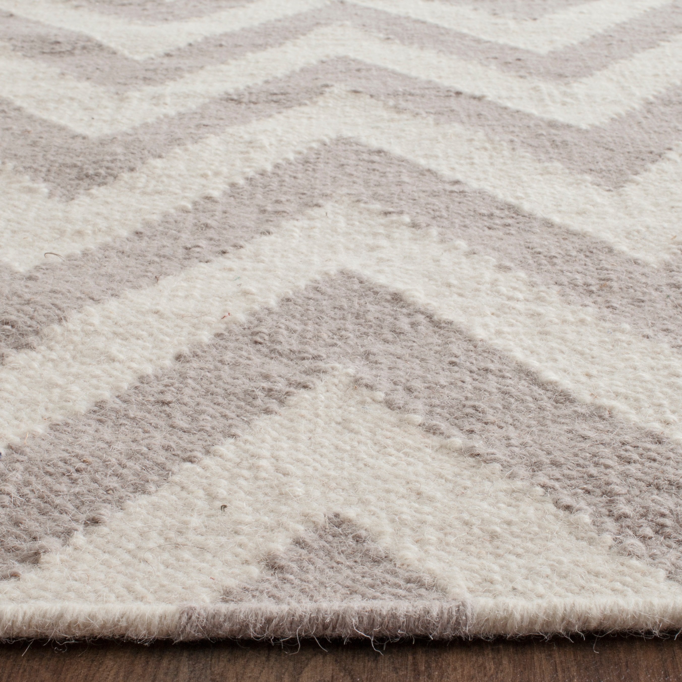 Safavieh DHU557C-10 rugs - View #3