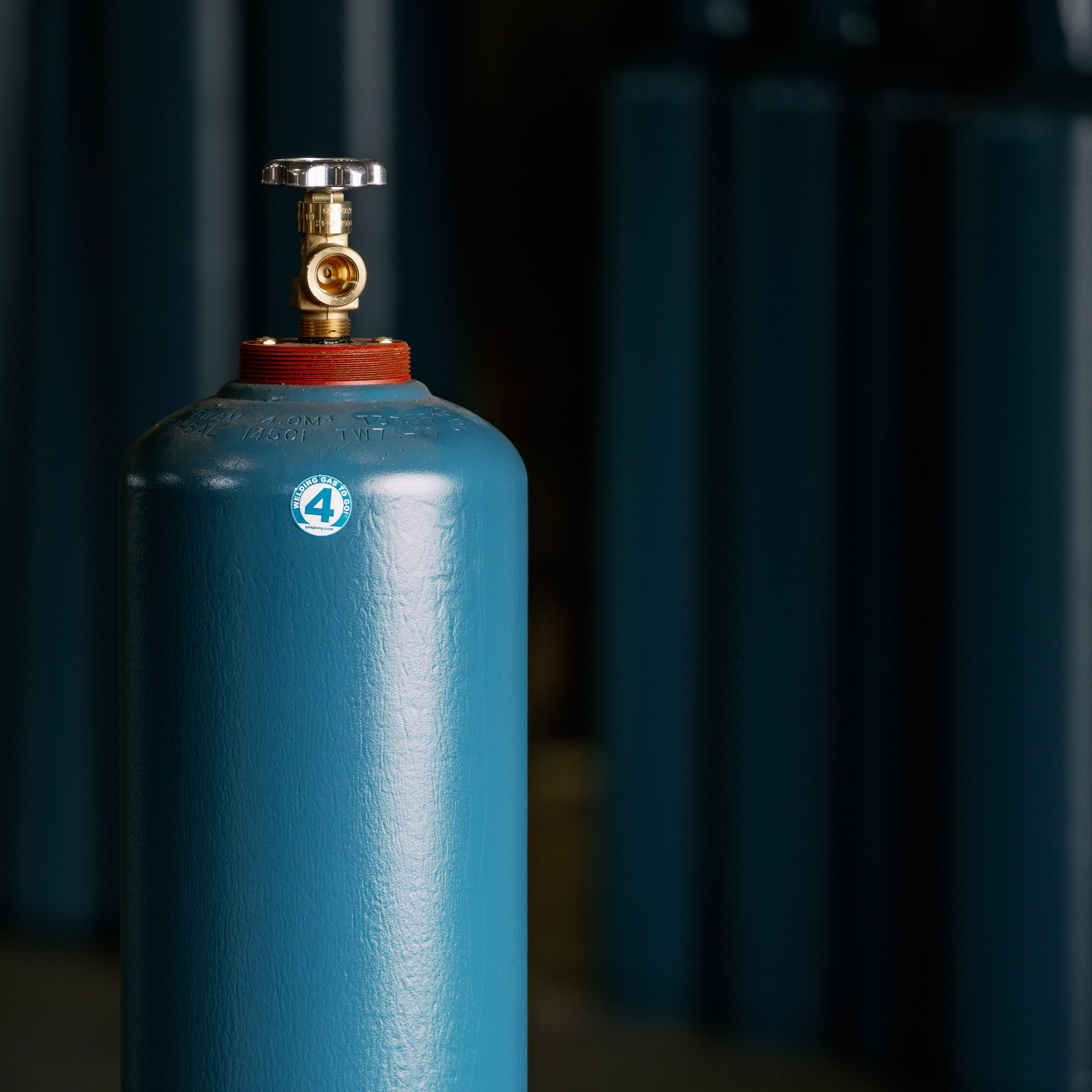 Gaspony 145 CF Acetylene Cylinder, Blue, 2 Hours Burn Time, Customer Owned, Thorouhbred Welding Gas to Go! Retail Cage TBH ACE4B Sansujyuku sansujyuku.com