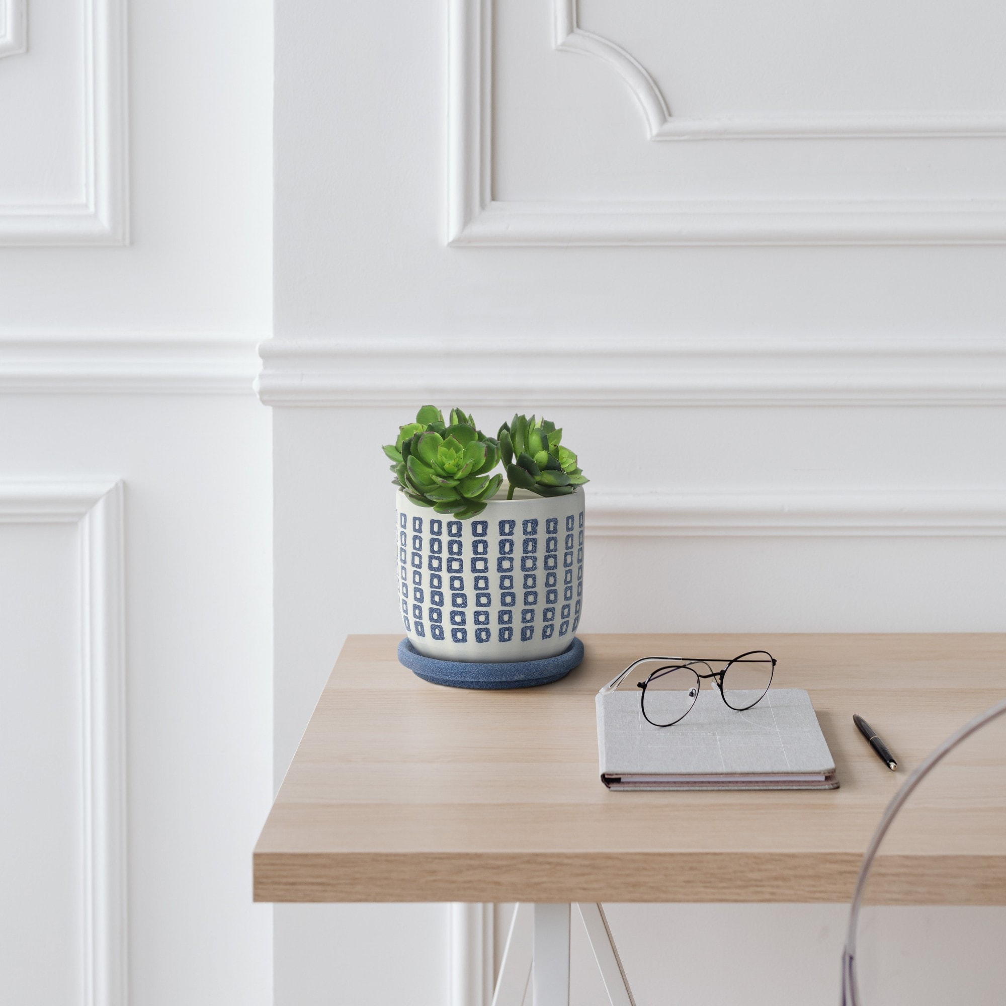 Yiekholo LL-1651AA Round 5.0-in W x 5-in H x 5-in D Blue Ceramic Indoor/Outdoor with Self Watering Planter