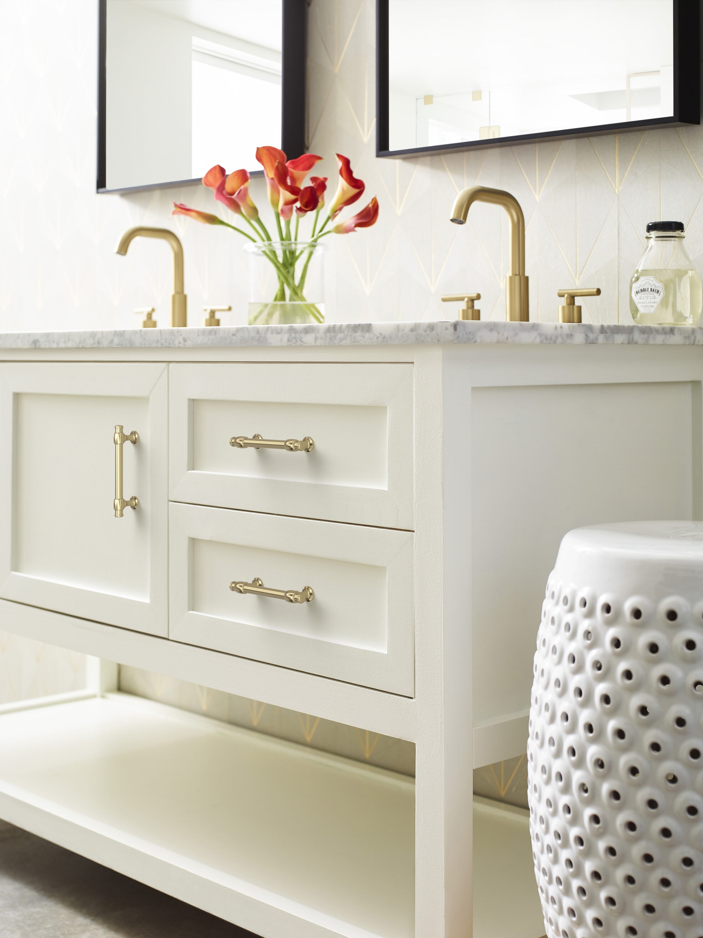 Golden Champagne Polished Brass Traditional Cabinet Bar Pull