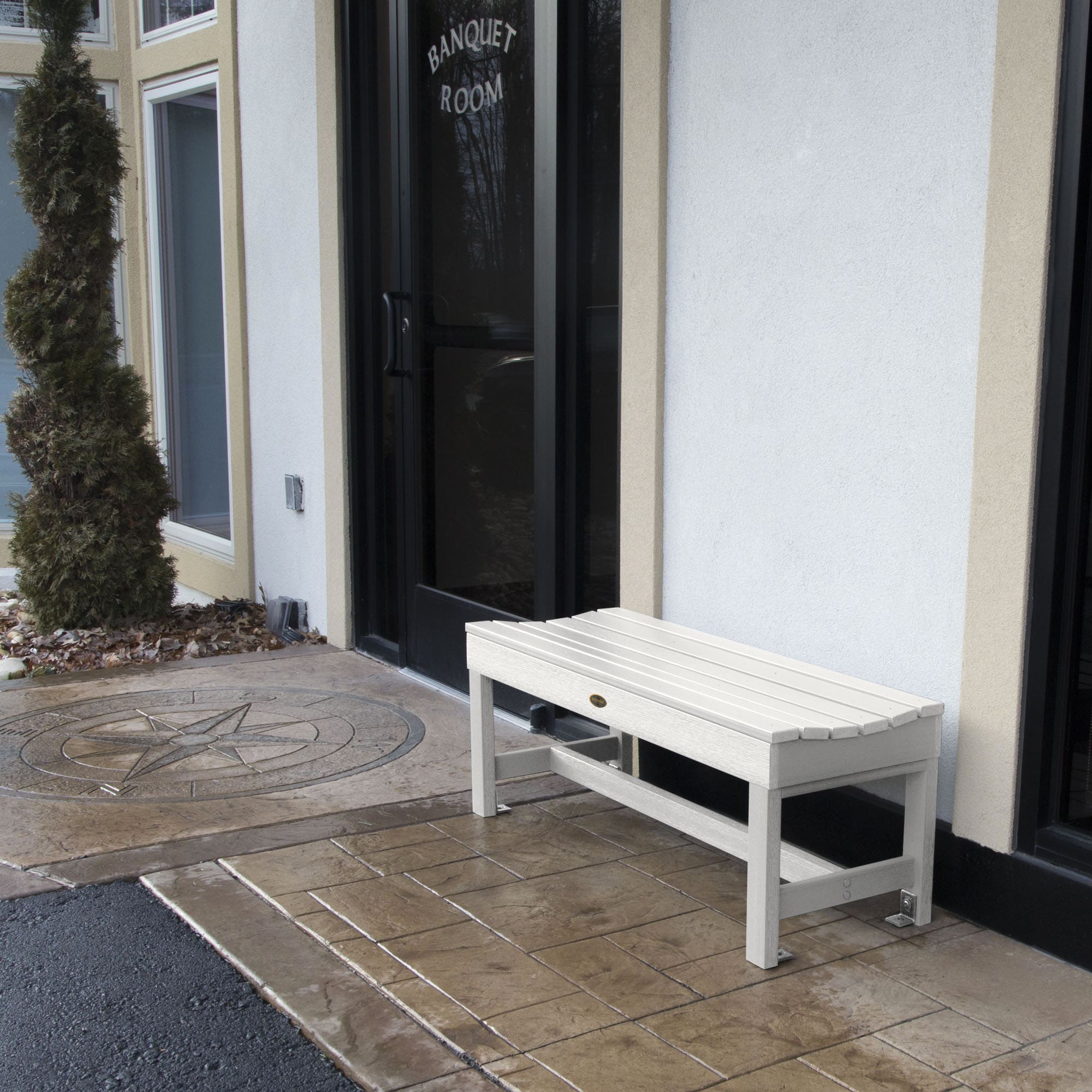 highwood CM-BENSQ41-WHE Sequoia Professional 46.9-Inches W x 17.25-Inches H White Plastic Traditional Bench