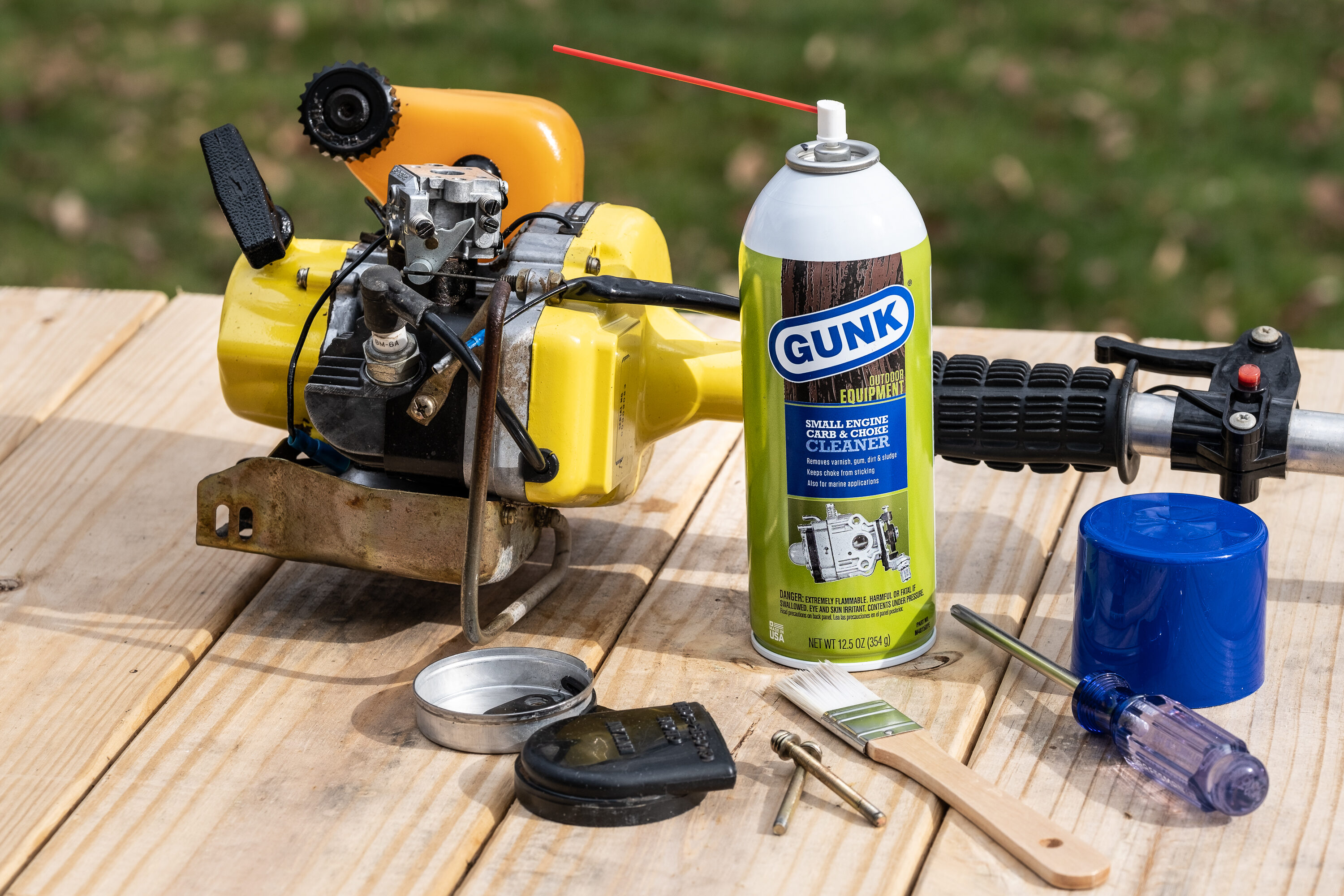 GUNK Outdoor 12.5-oz Carburetor Cleaner at