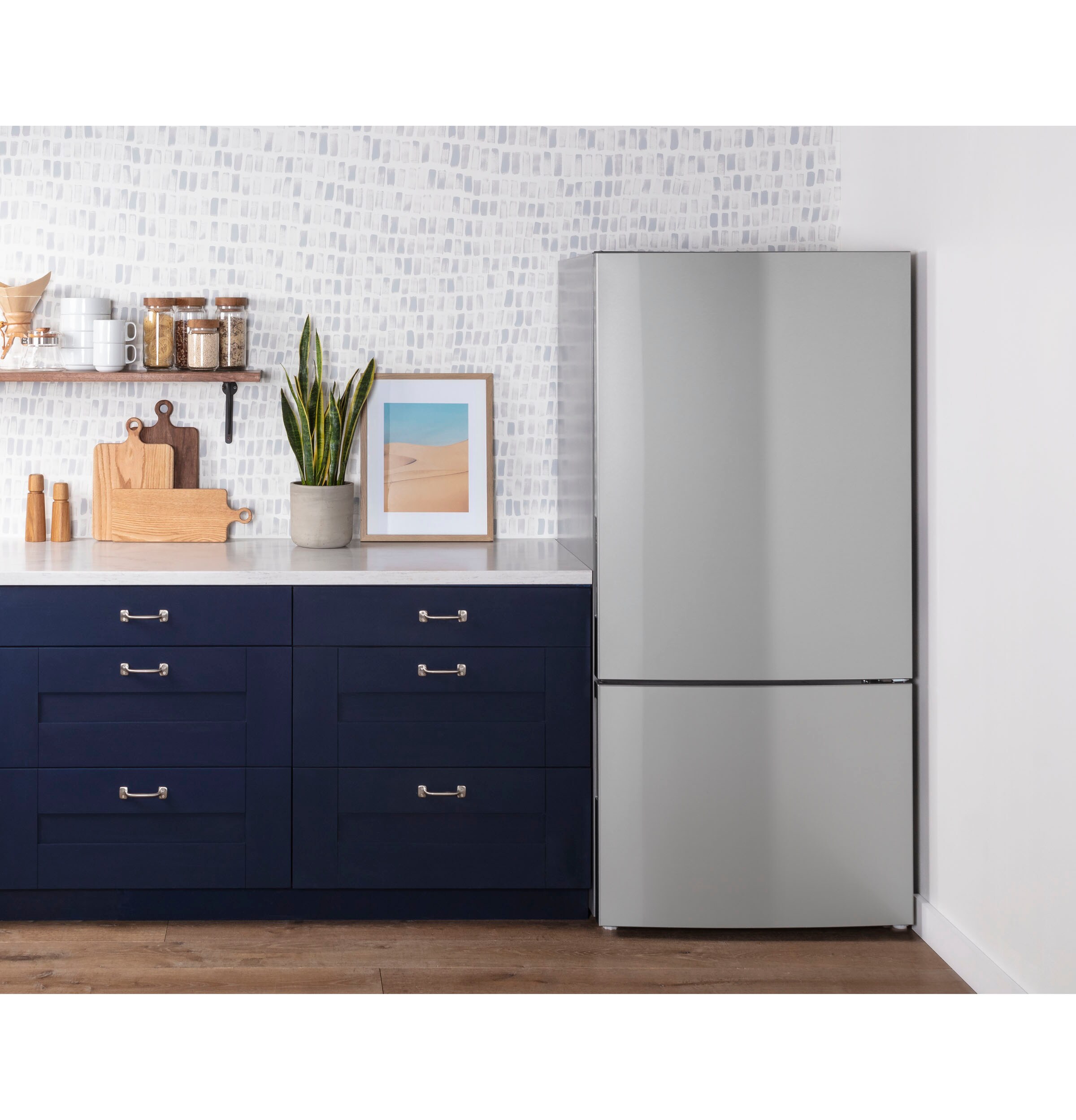 Ge 17 7 cu ft 31 125 in counter depth bottom freezer refrigerator