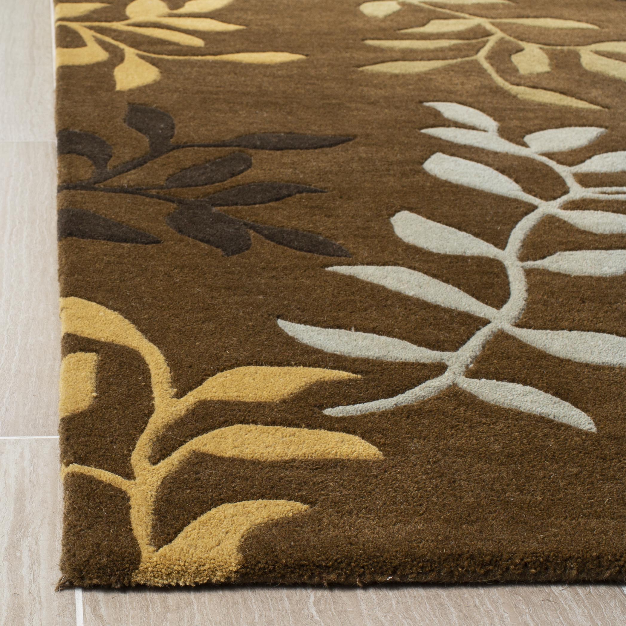 Safavieh SOH833A-5 rugs - View #3