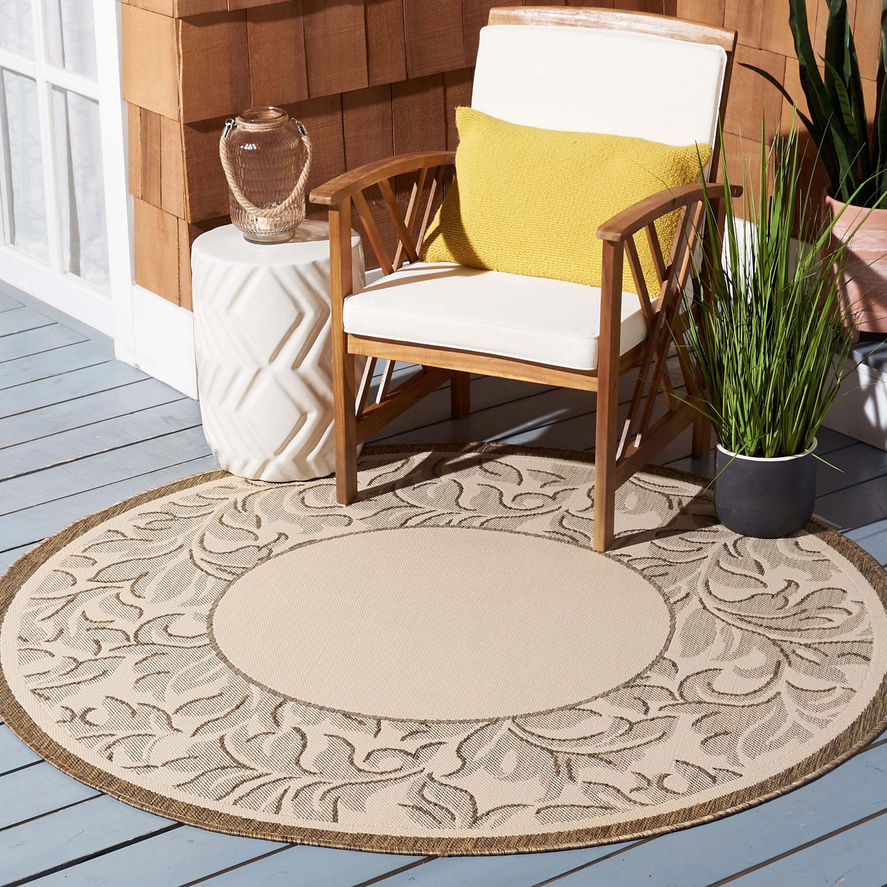 Safavieh CY2666-3001-5R Courtyard Mystic Borders 5 x 5 (ft) Loomed Polypropylene Natural/Brown Round Indoor/Outdoor Floral/Botanical Coastal Area rug