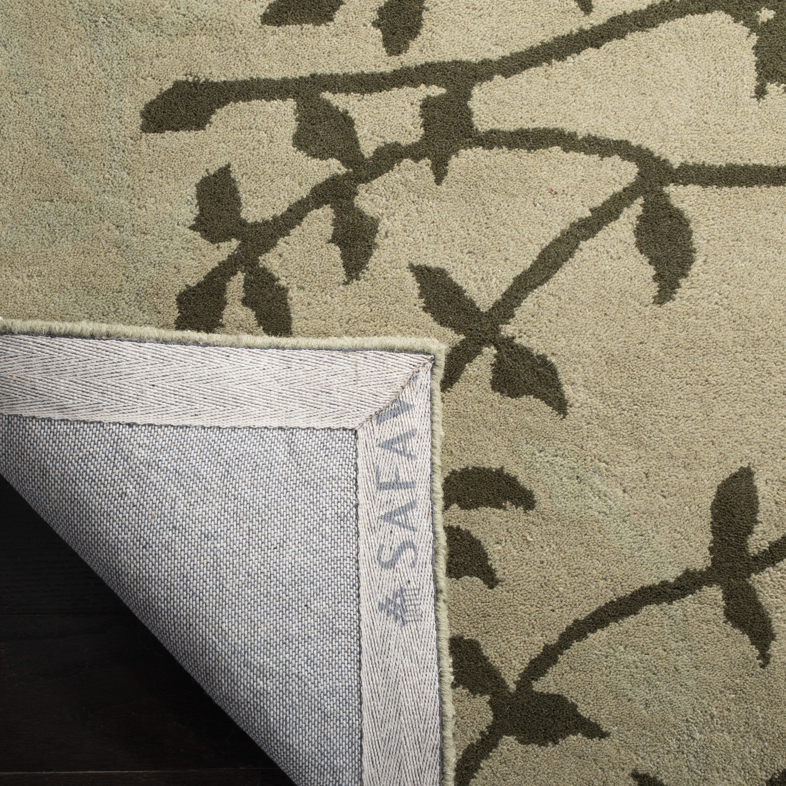 Safavieh SOH733A-6R rugs - View #4