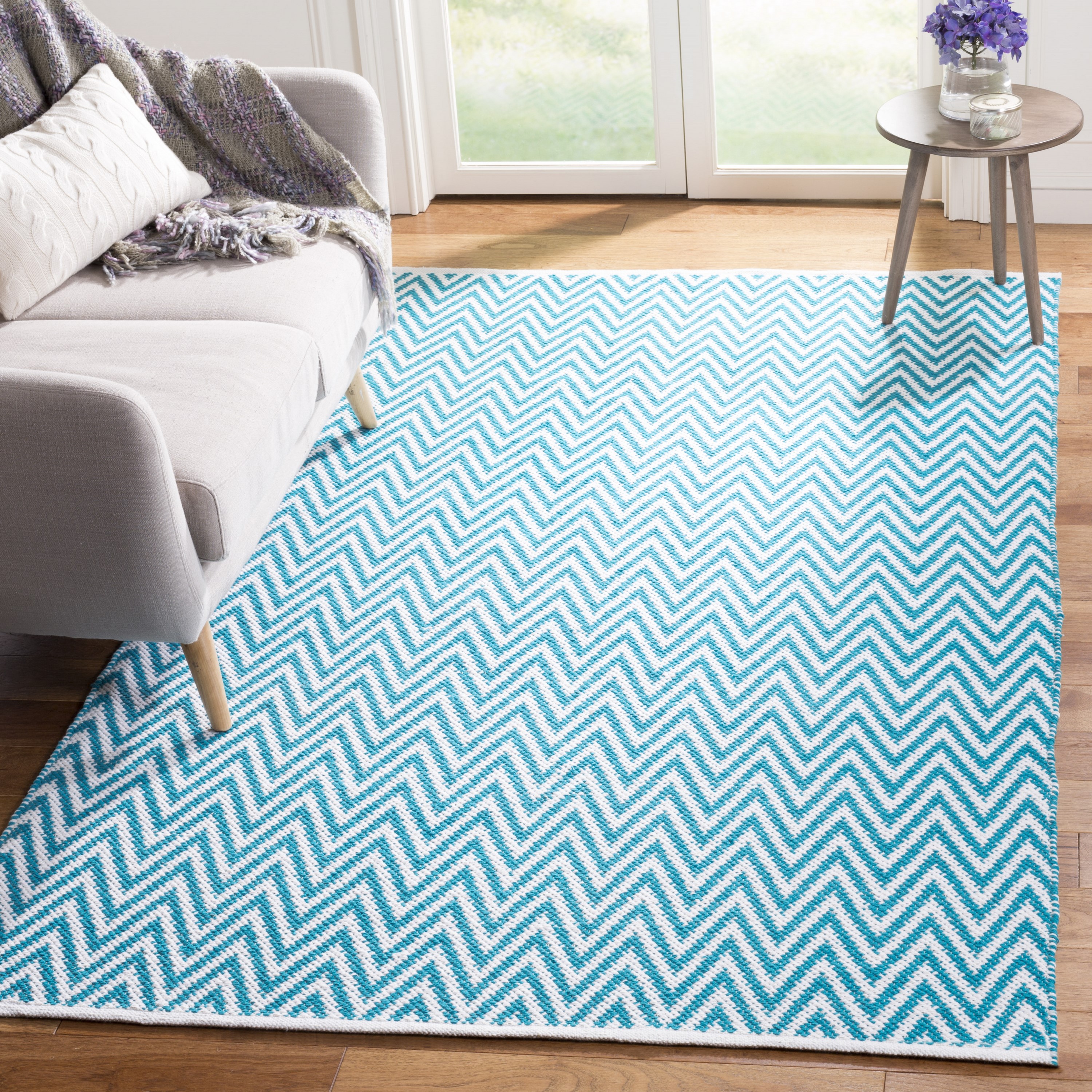 Safavieh MTK812H-4 Montauk Caswell 4 x 6 (ft) Cotton Blue/Ivory Rectangular Indoor Chevron Coastal Area rug