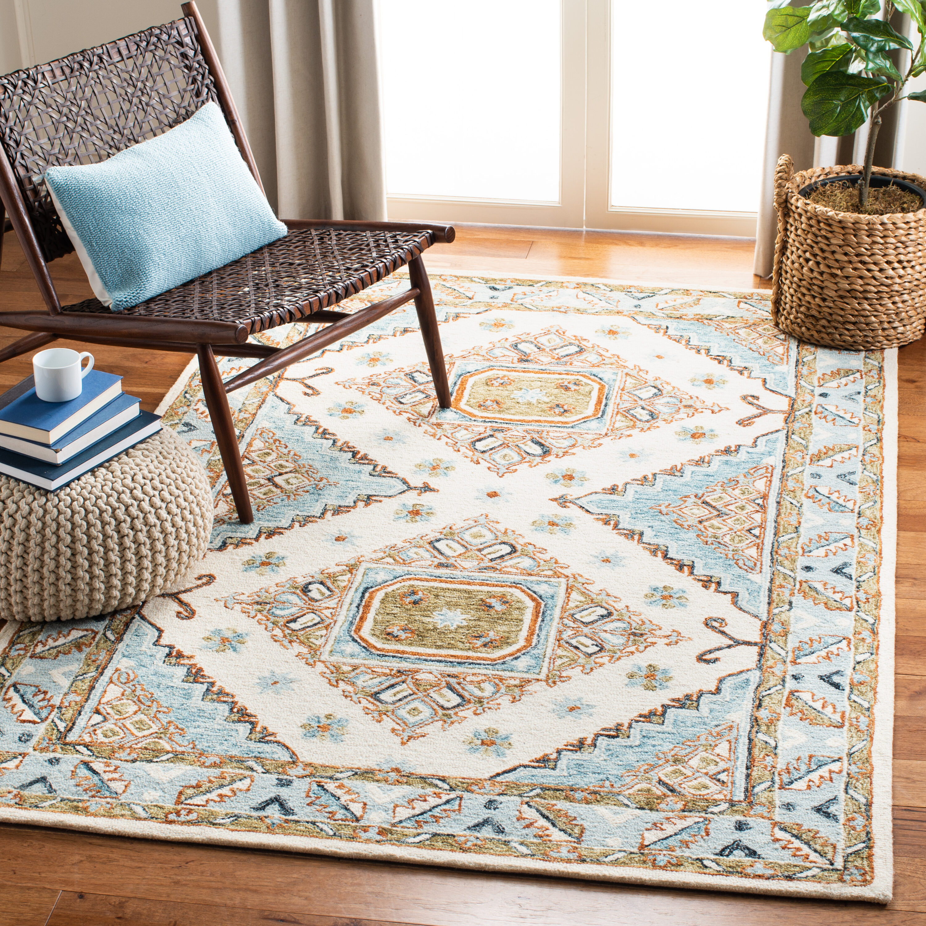  Capri 209 Ivory/Rust Traditional 4ft x 6ft Small Rectangle Rug