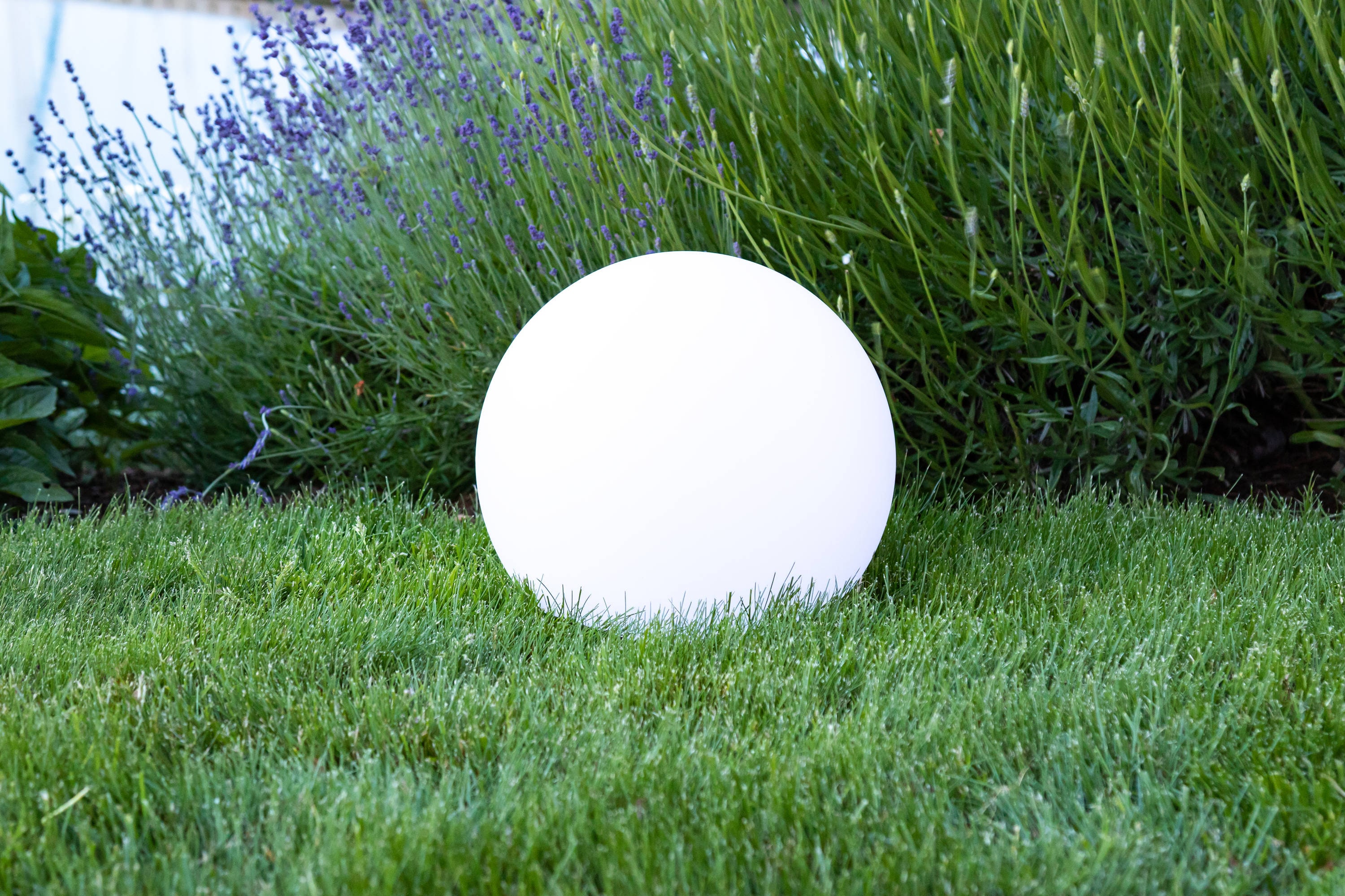 12'' White Sphere LED Color Changing Lamp with Remote