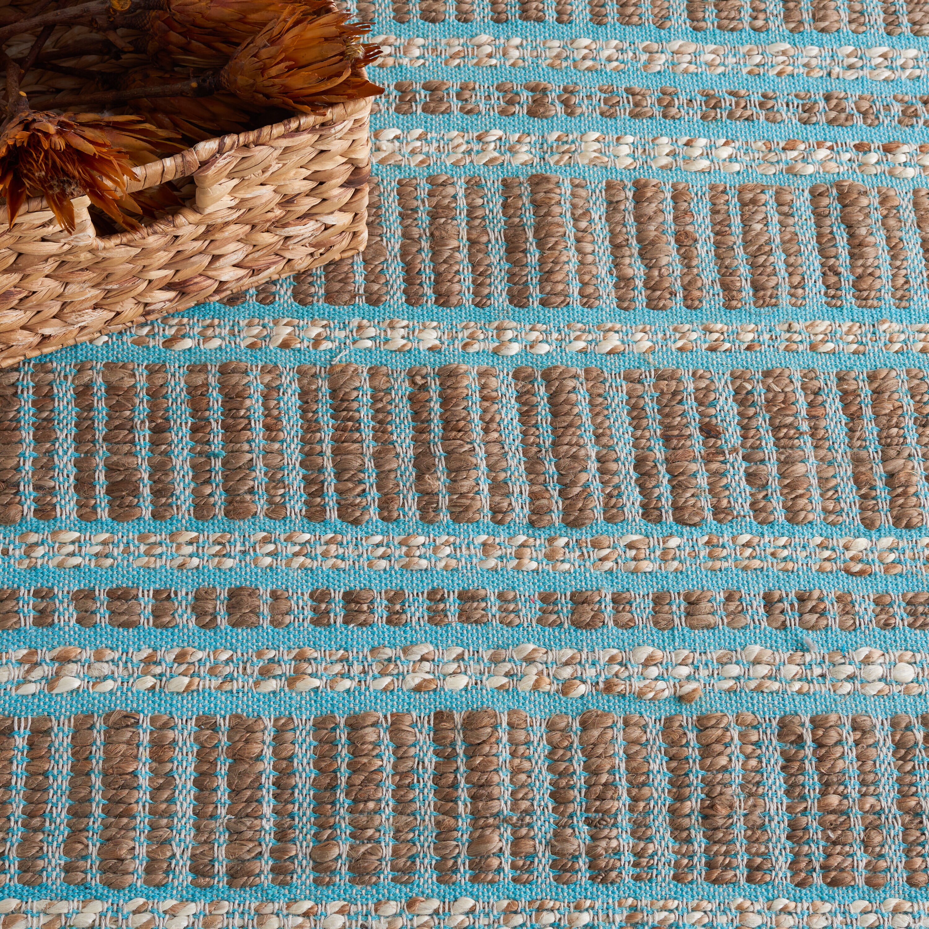 Safavieh NFB651K-4 rugs - View #5