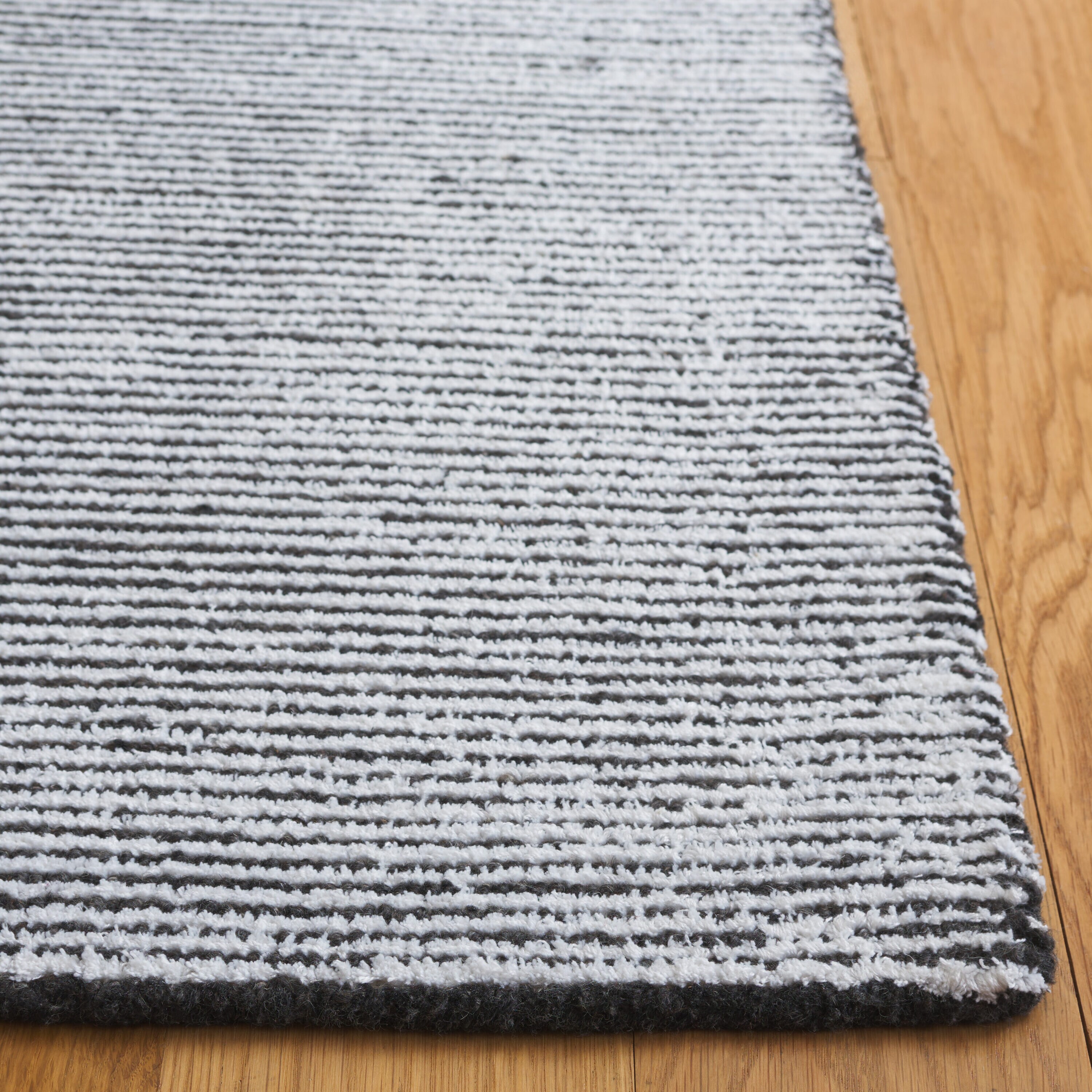 Safavieh MIR485H-5 rugs - View #3