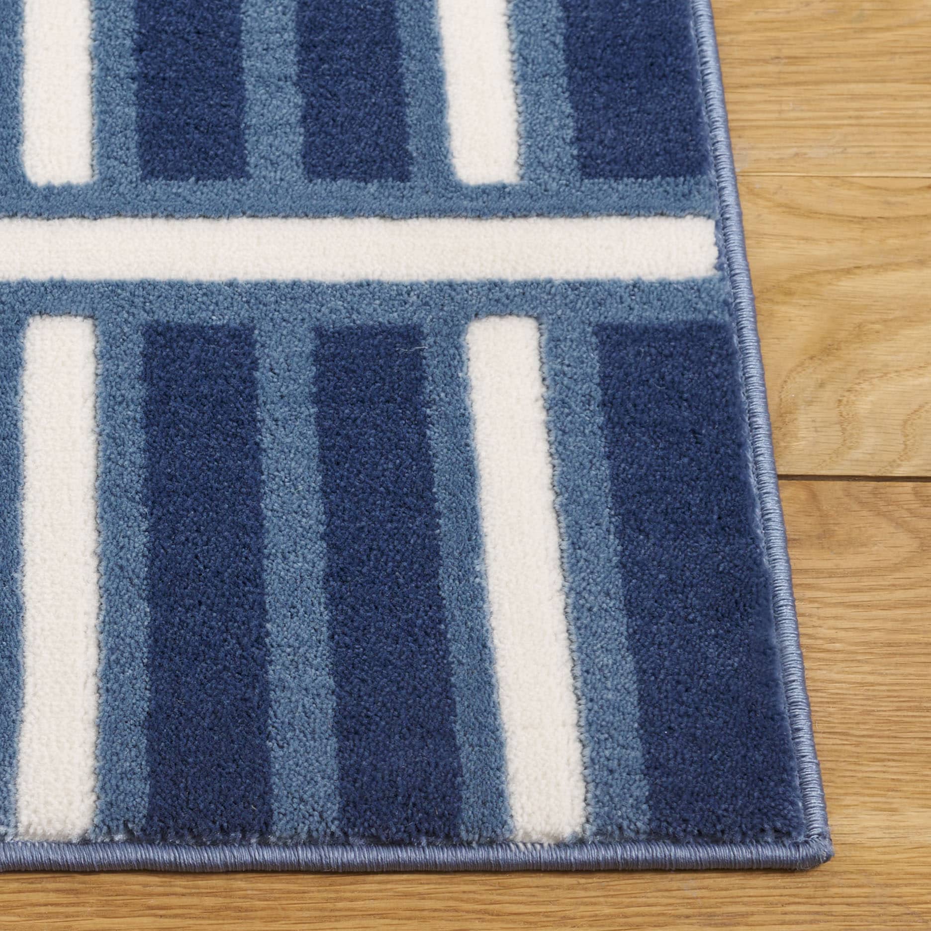 Safavieh GRV118M-7SQ rugs - View #2