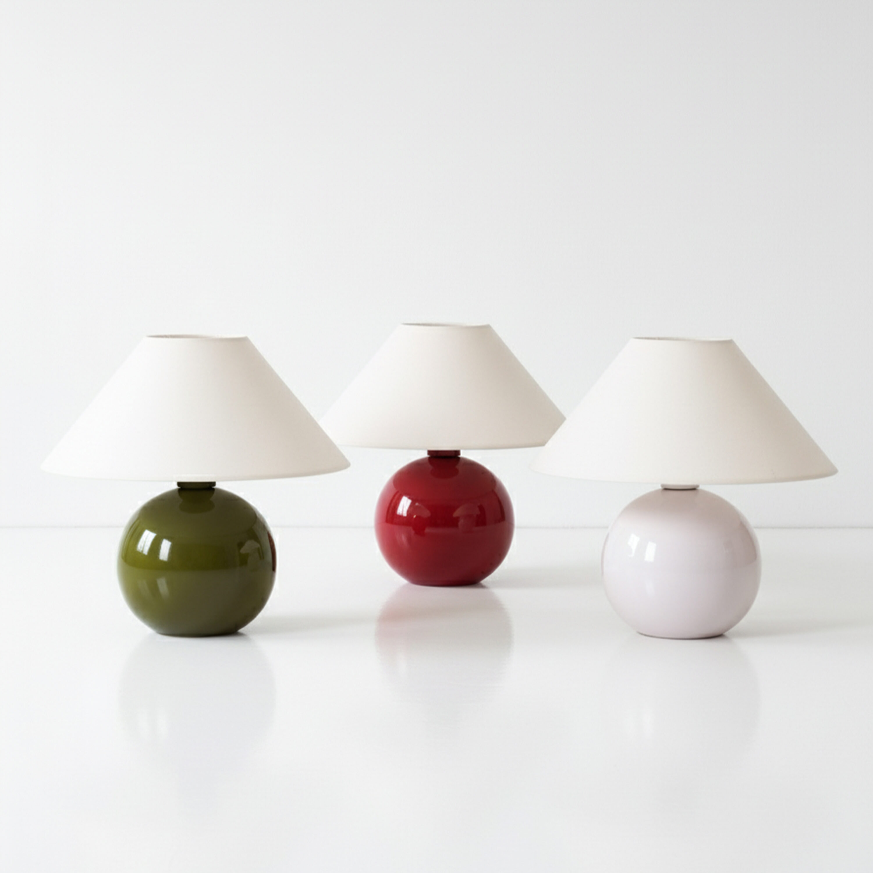 Brightech TL-FINA-RD Table-Lamps - View #8