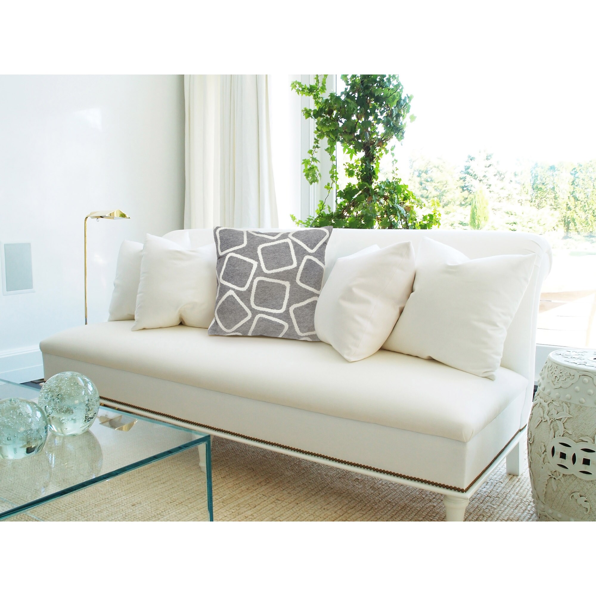 Liora Manne 7SA2S408738 Visions I 20-in x 20-in Silver Square Indoor Decorative Pillow