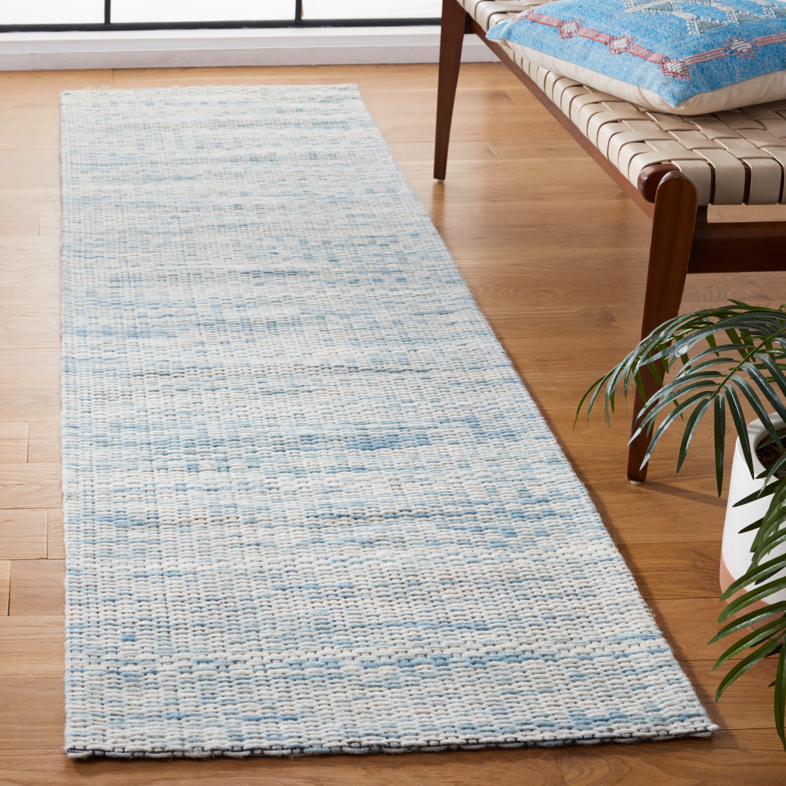 Safavieh MRB311L-28 Marbella Suzeta 2 x 8 (ft) Wool Blue/Ivory Rectangular Indoor Abstract Farmhouse/Cottage Runner rug