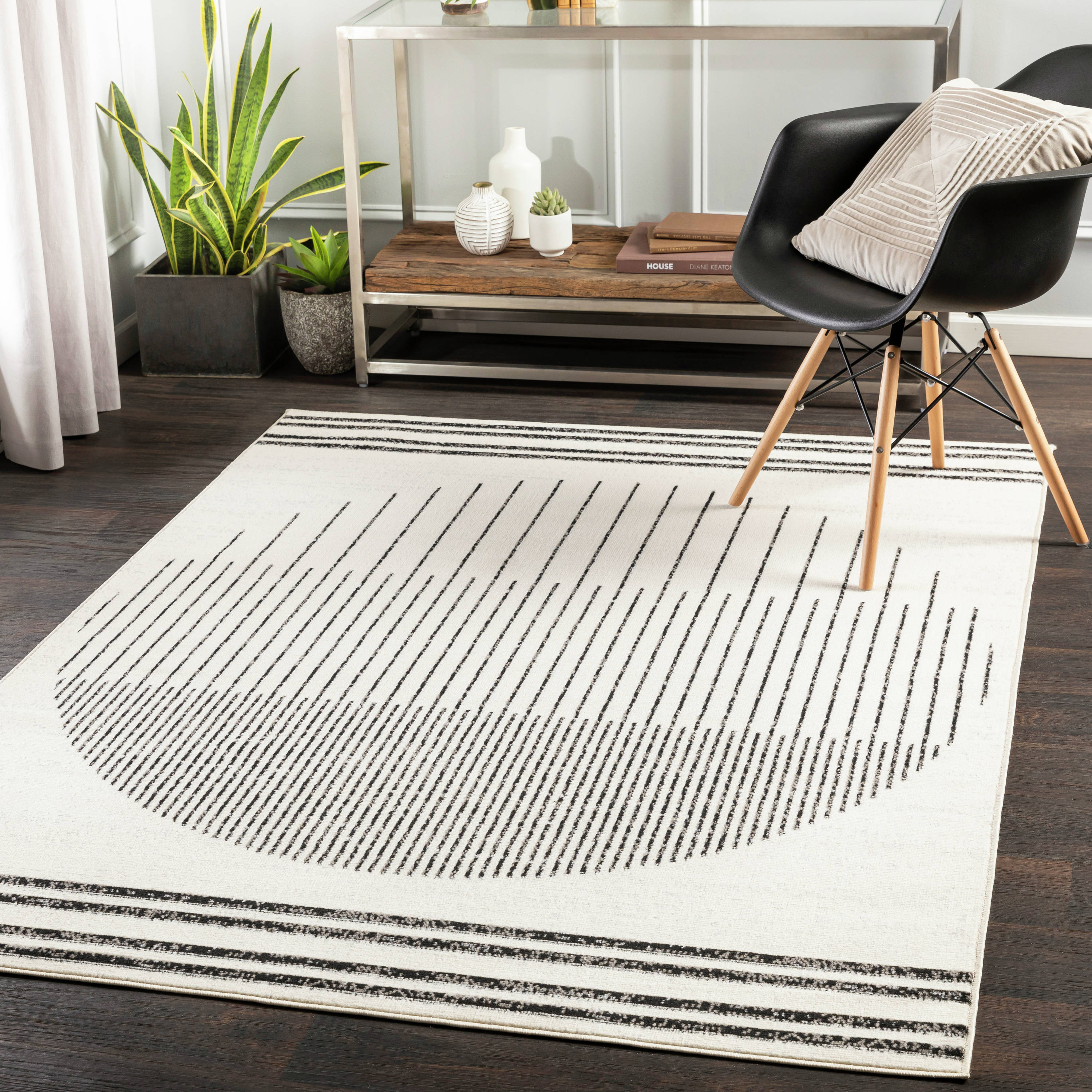 Surya 5 x 5 Black/Ivory Round Indoor Ombre Area Rug in the Rugs department  at 