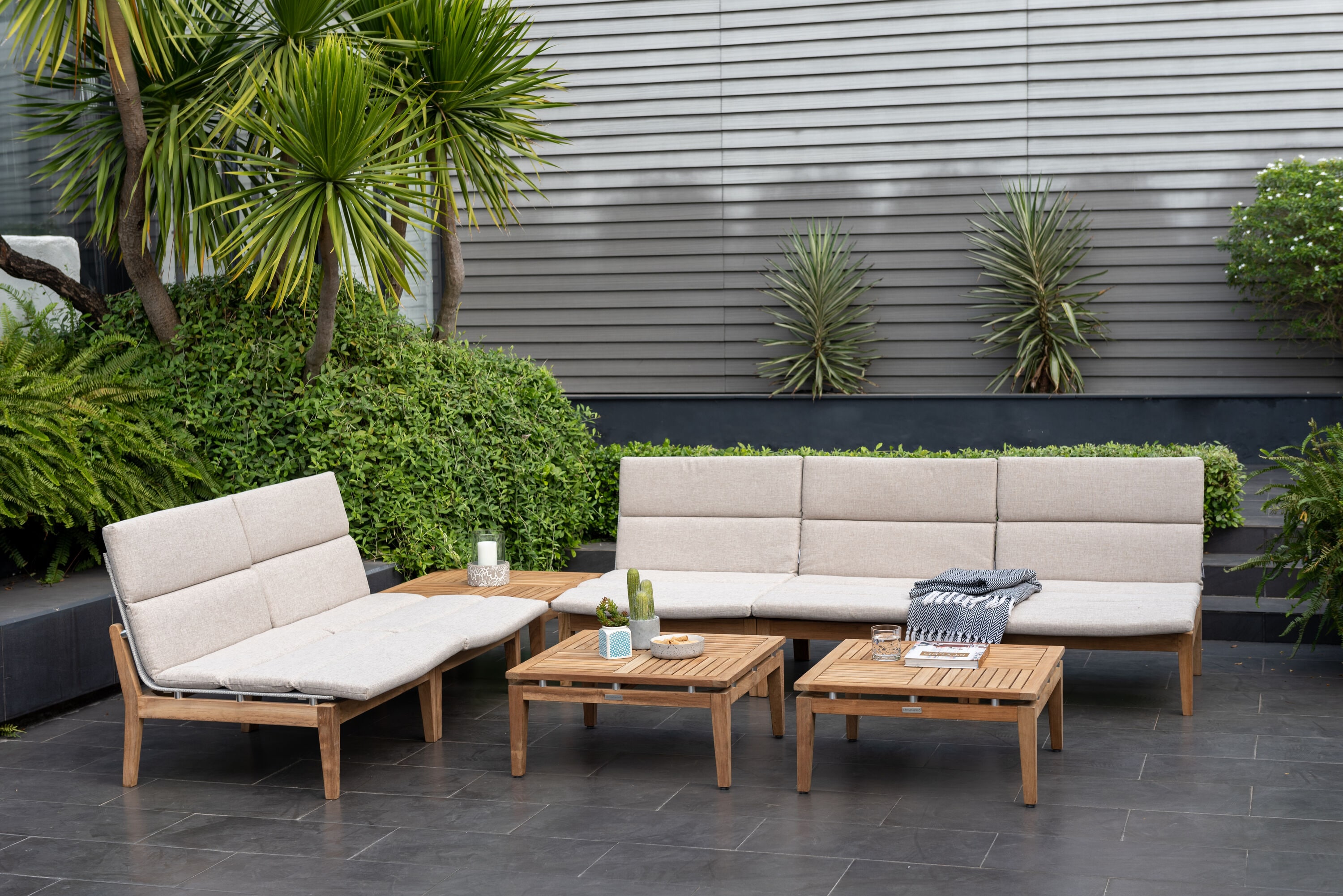 Amazonia ARNO8PCCSN Outdoor Patio Outdoor Sectional with (no fabric) Cushions and Aluminum Frame