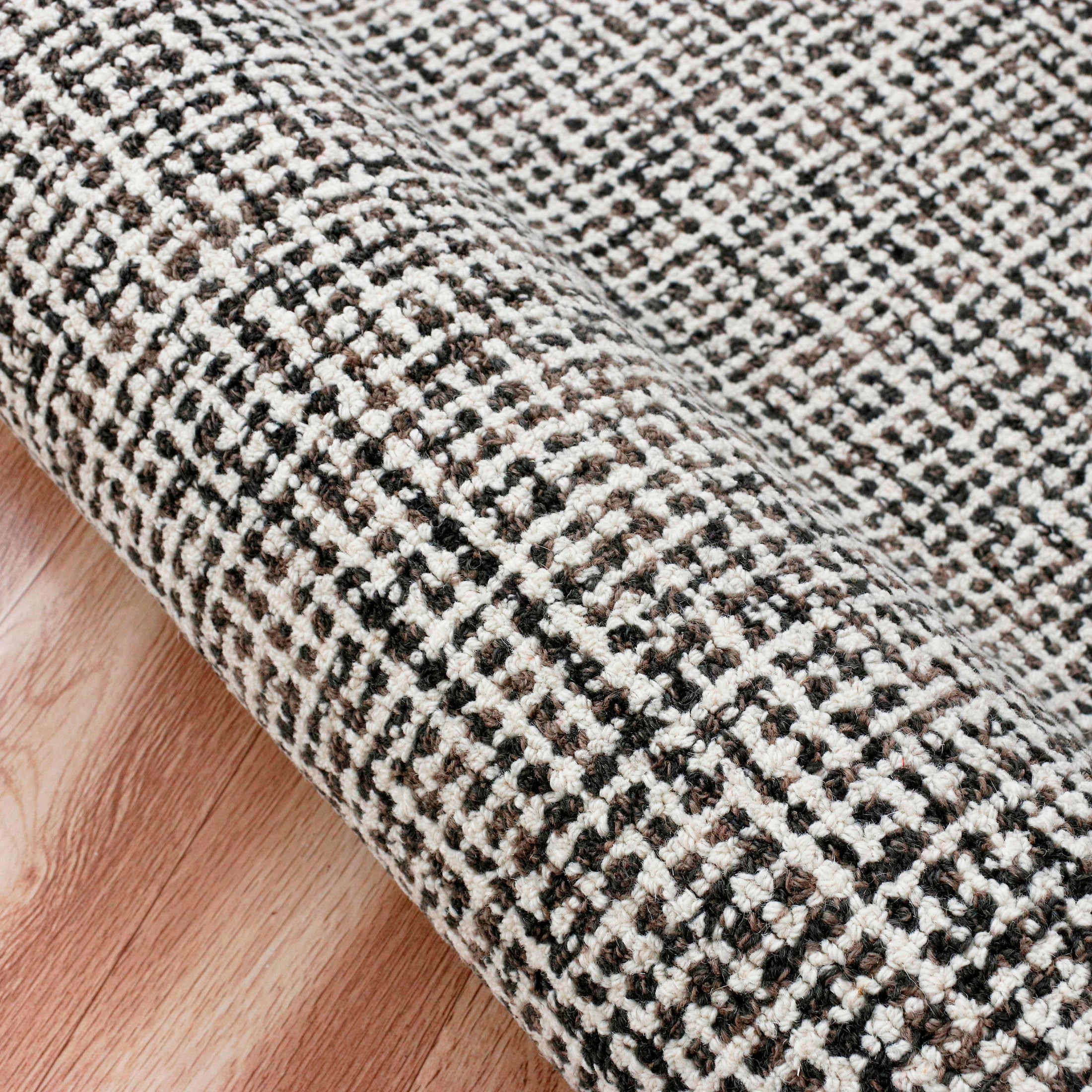 LR Home 7723A8984934J8 rugs - View #4