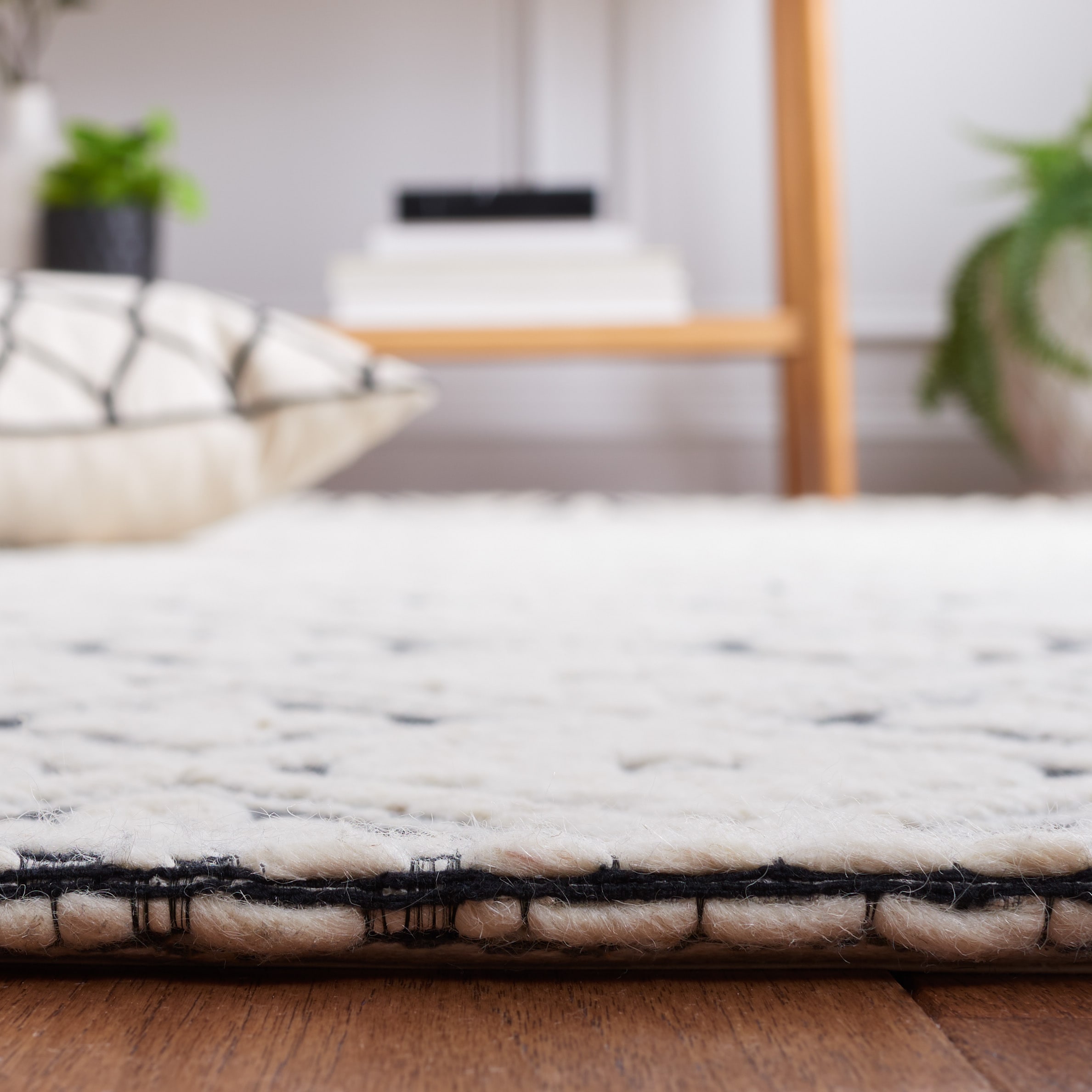 Safavieh MRB328Z-4 rugs - View #4