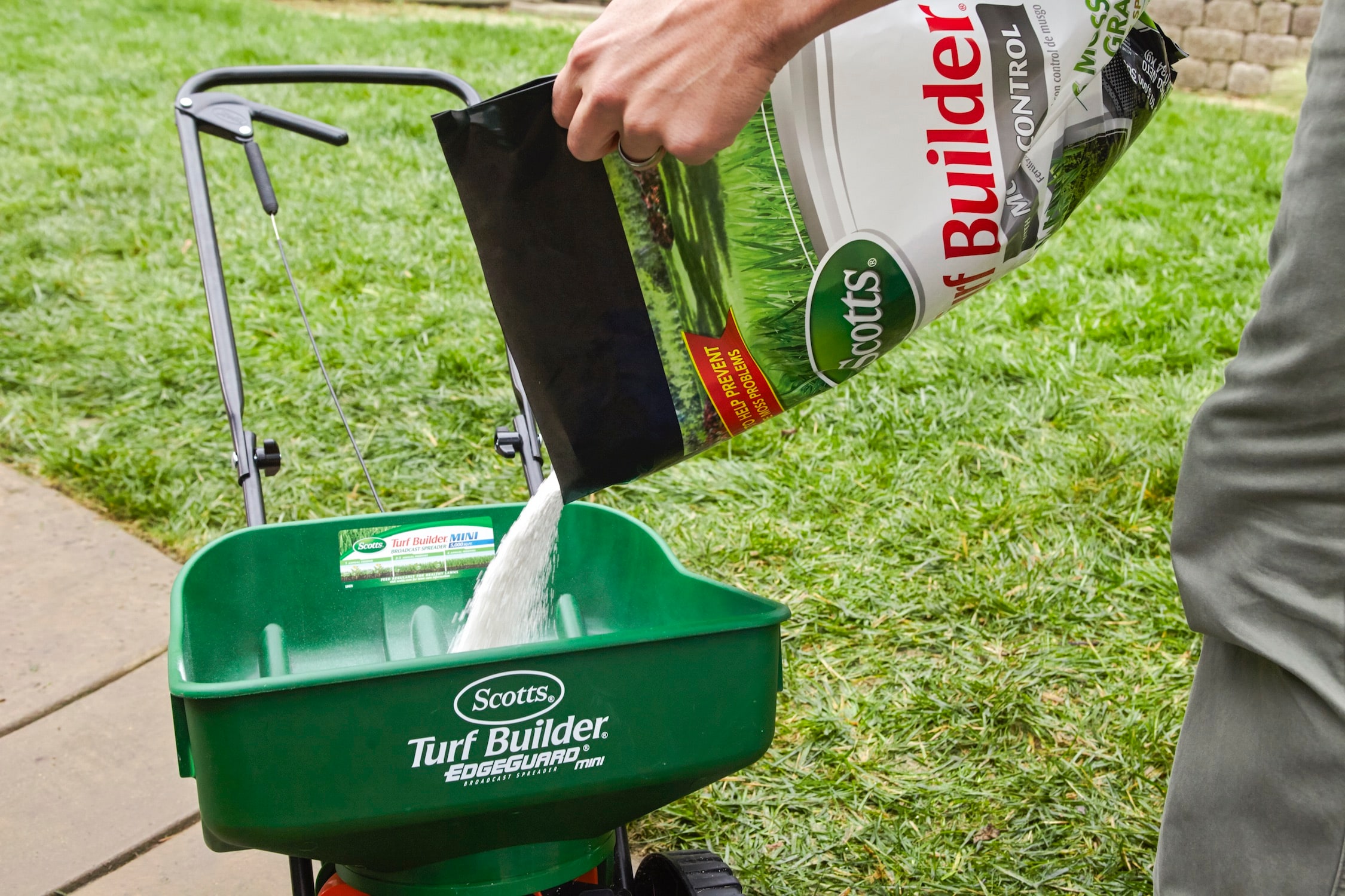 Scotts 38505A Lawn-Fertilizer - View #3