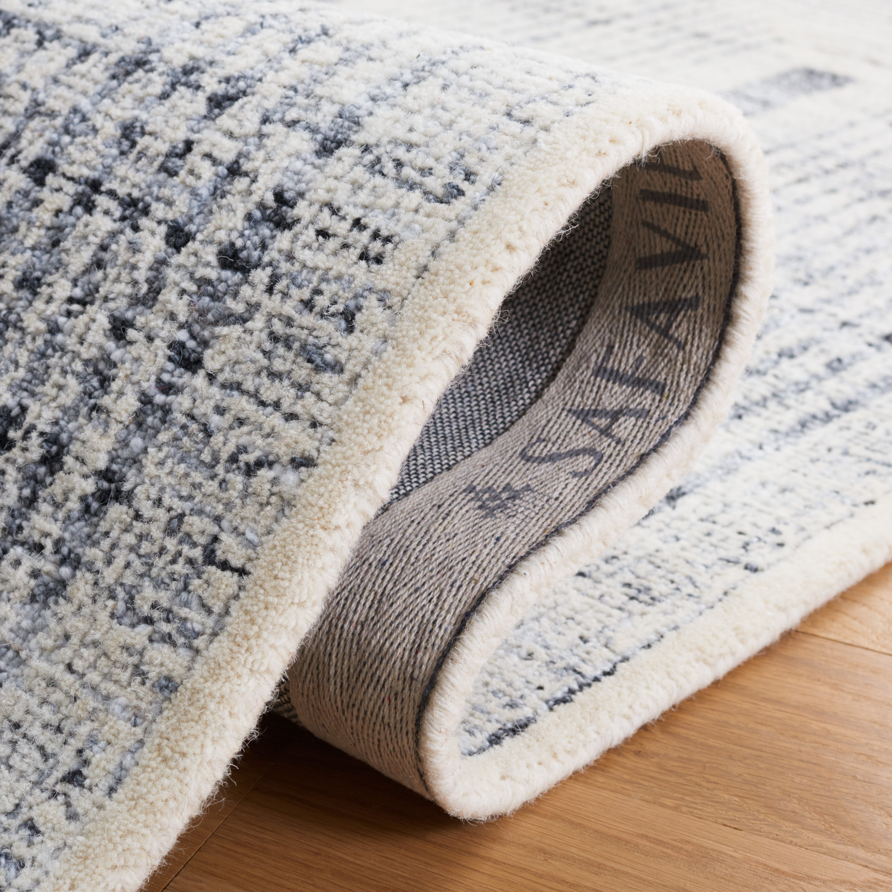 Safavieh MET991G-4 rugs - View #6