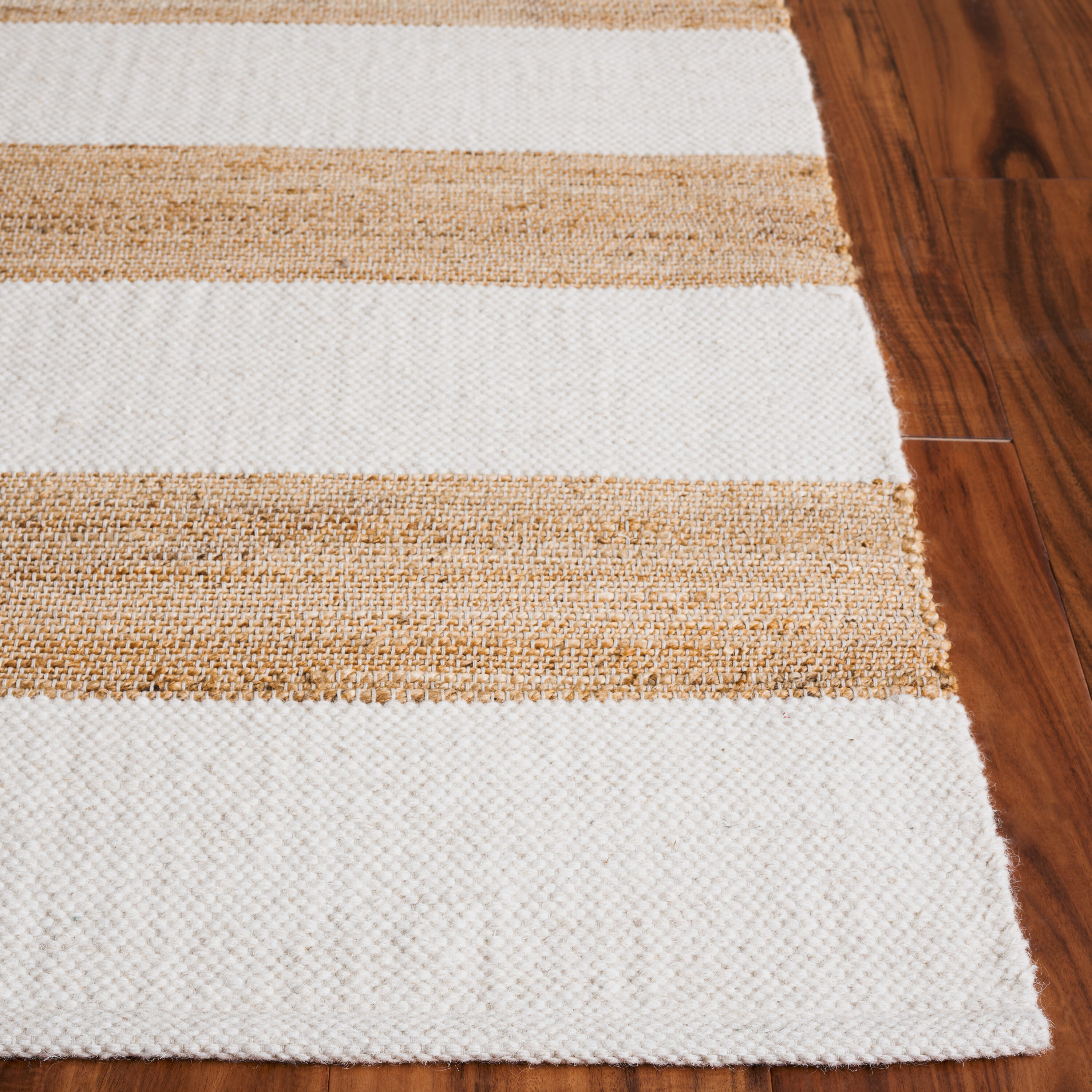 Safavieh NF609A-8 rugs - View #3