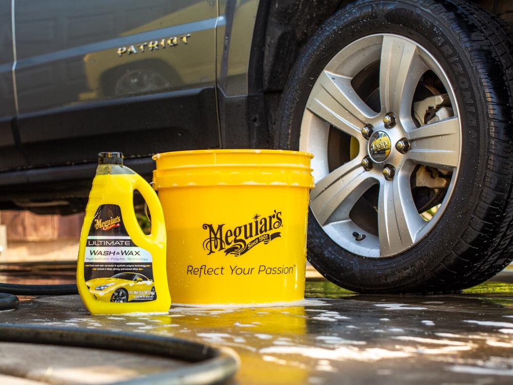 Meguiar's G17701 Ultimate Wash & Wax, Car Polishes 1 Gallon